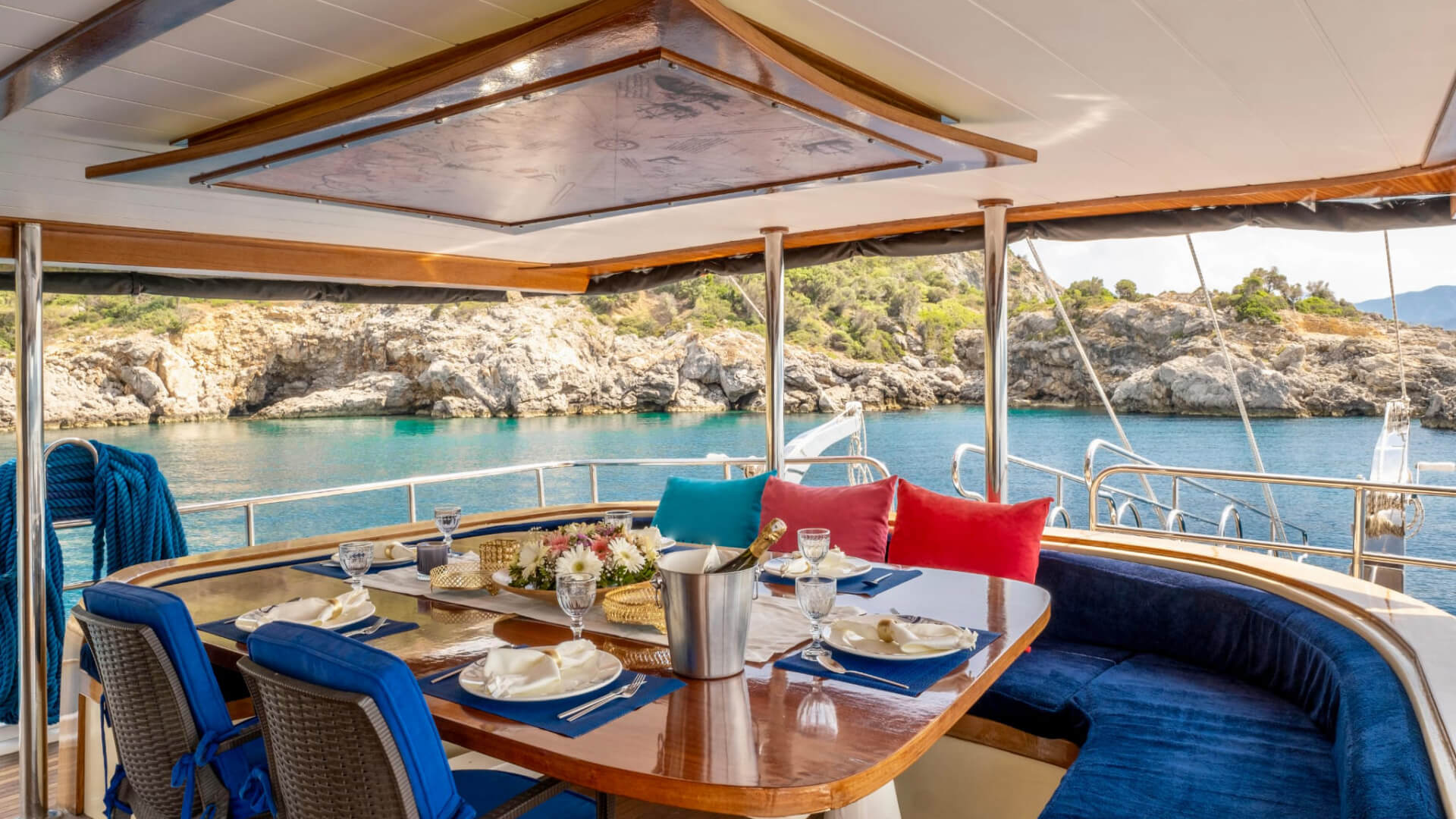 Konaklamalı Tekne Tatili Fethiye Lux Gulet 6 Kabin 24 Metre