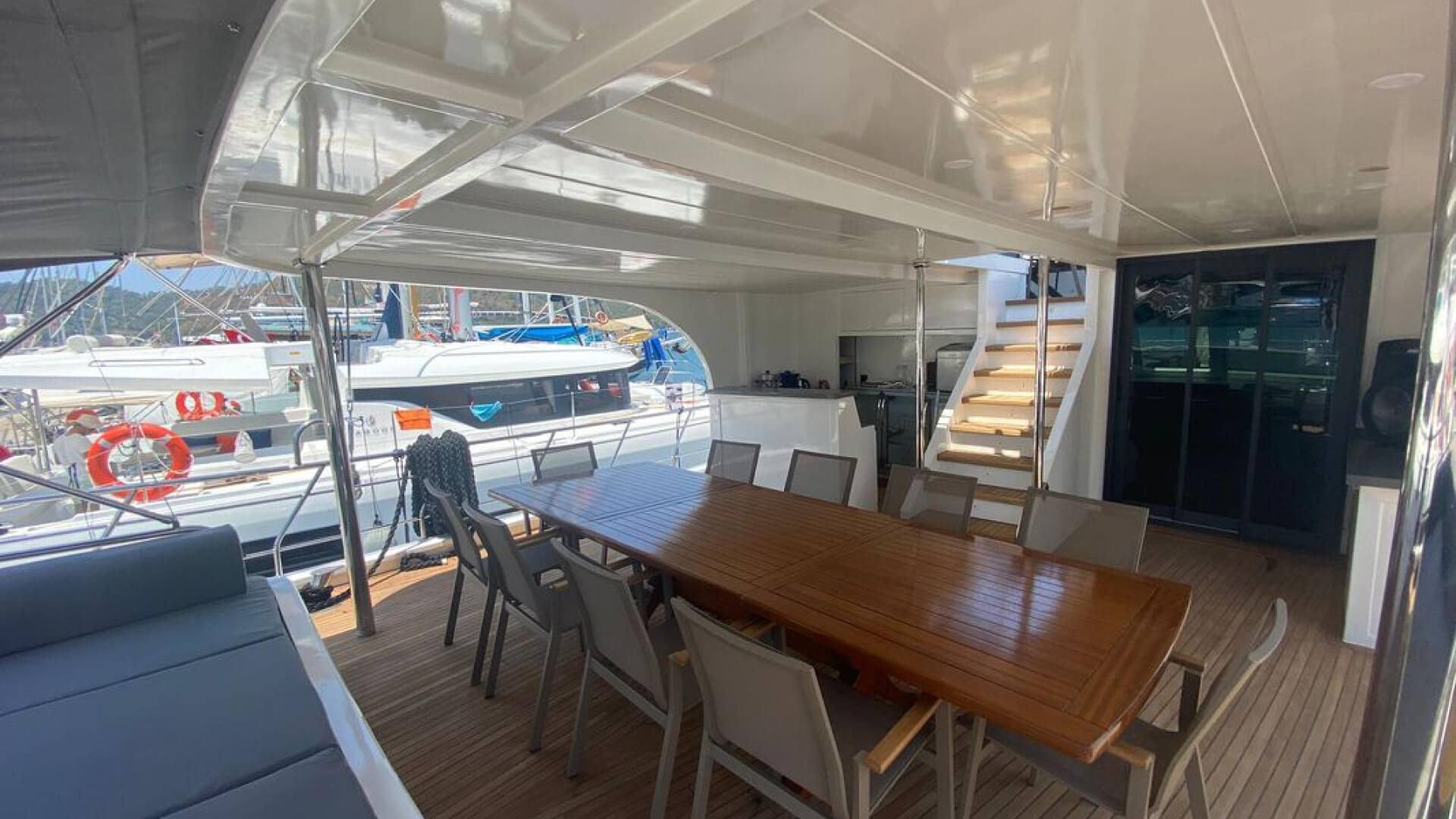Fethiye Delux Trawler ile Mavi Tur Deneyimi 5 Kabin 25 Metre