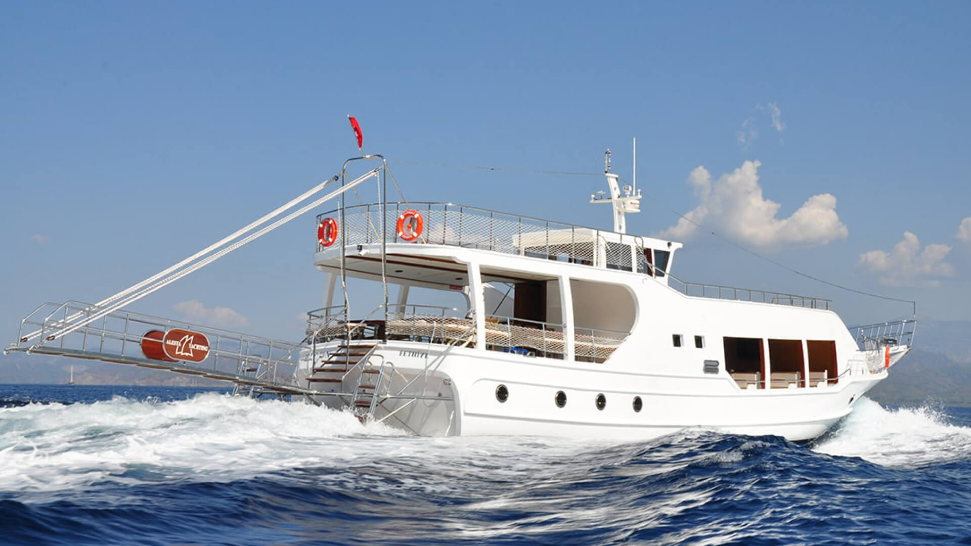 Gulet Gezi Teknesi Kiralama 2 Kabin 22 Metre