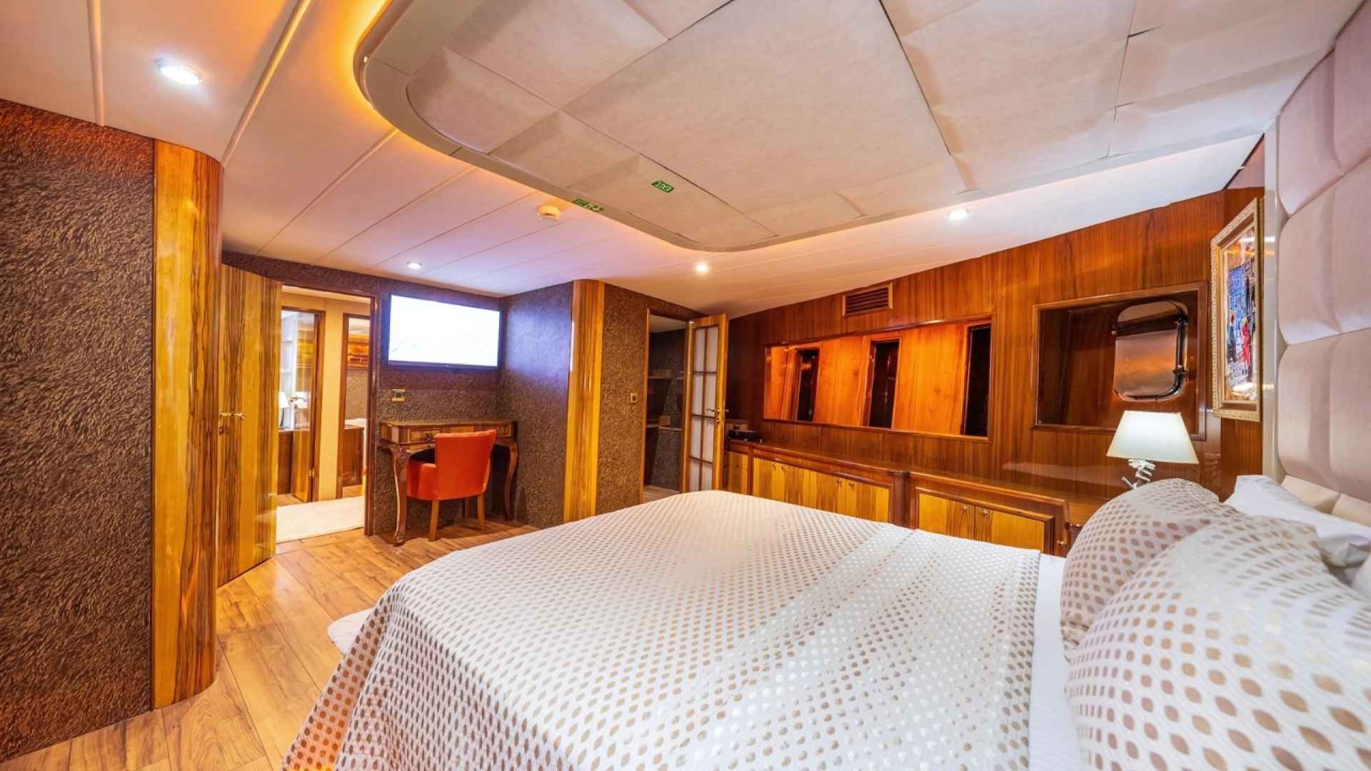Satılık Ticari Lüx Trawler 26 M
