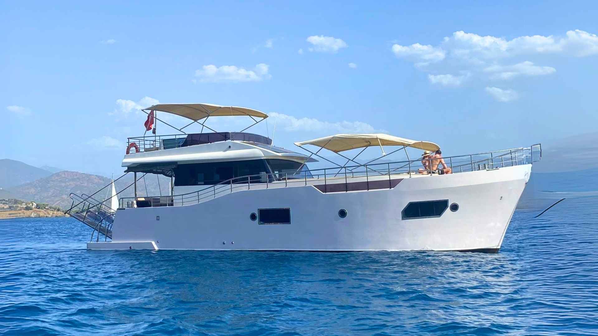 15 m 2 Kabin Lüx Yat ile Mavi Yolculuk