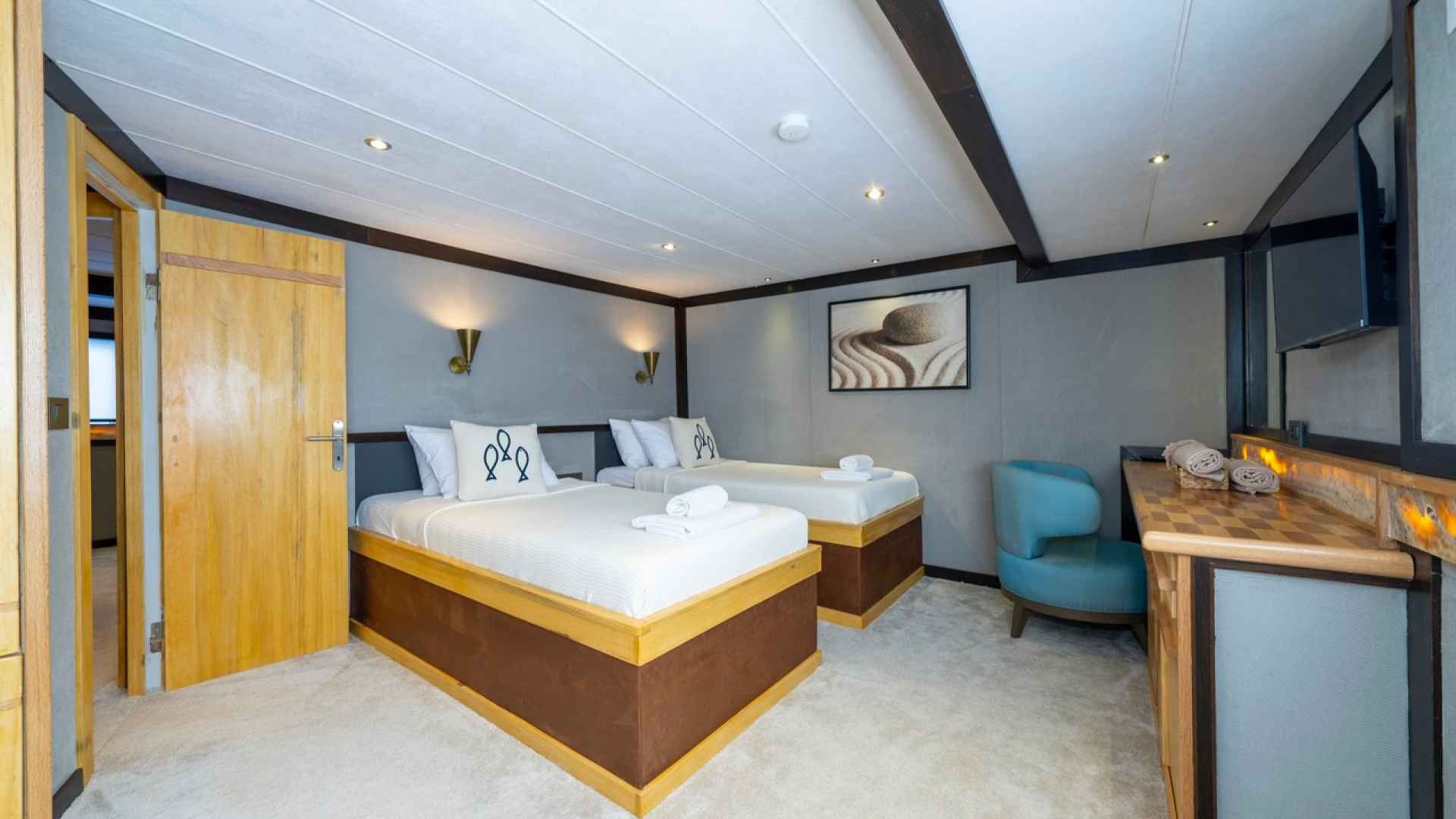 6 Kabin Lüx Yat Kiralama 28 M