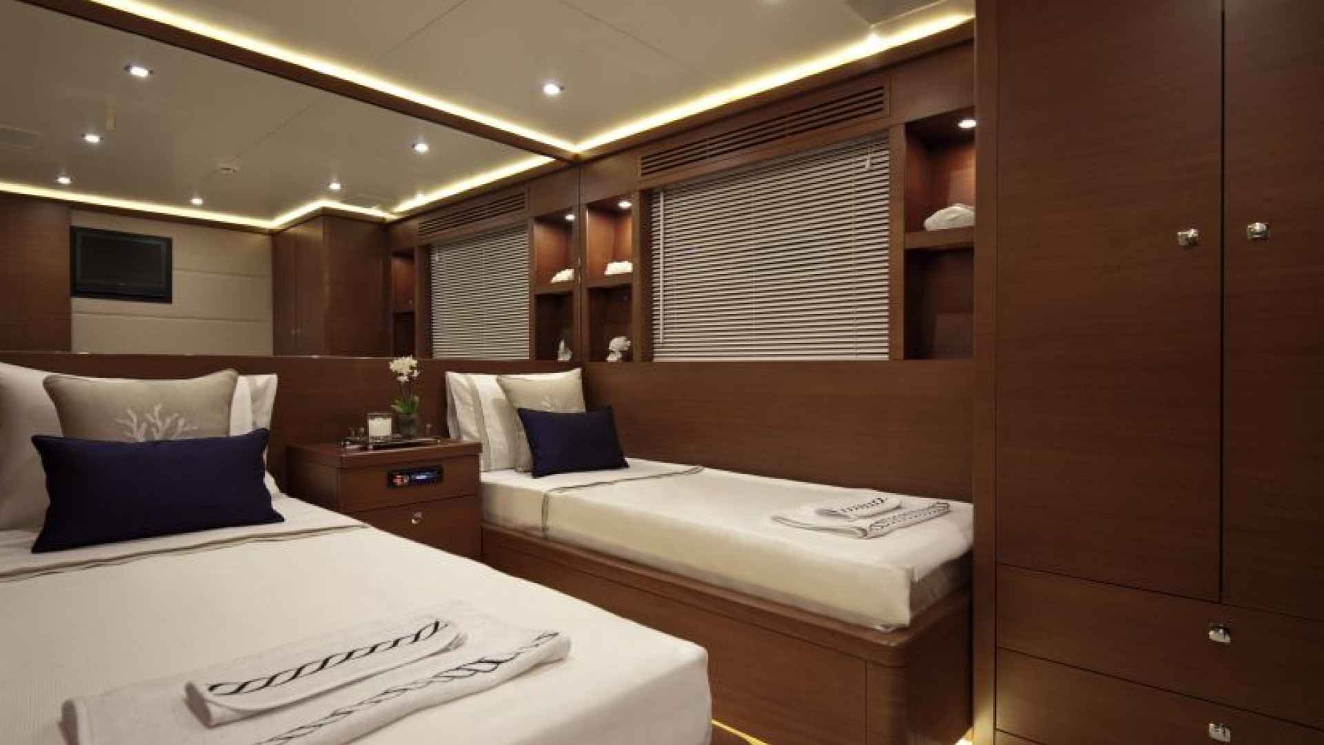 Eşsiz Klasik ve Modern Concept 23 M Lüx Trawler 