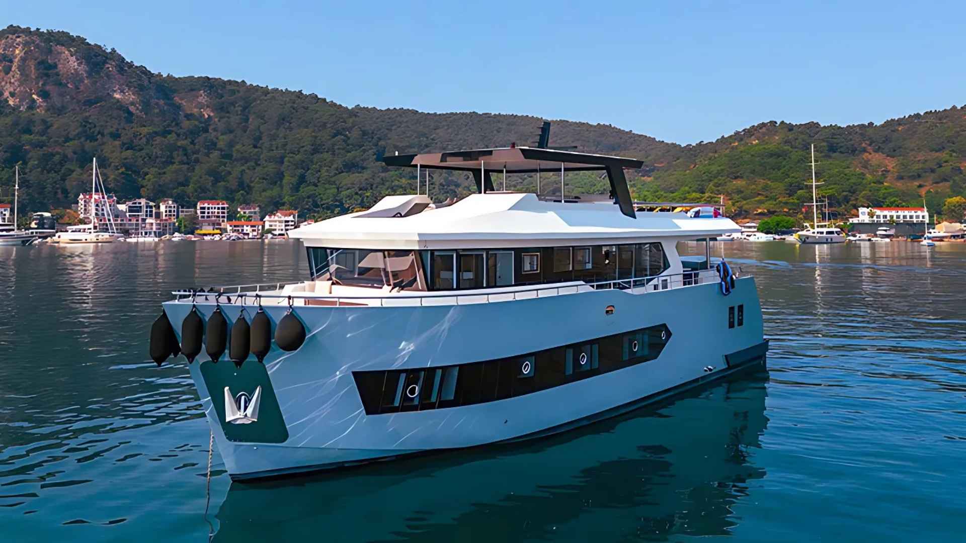 27 Metre Lüx Trawler Kiralama
