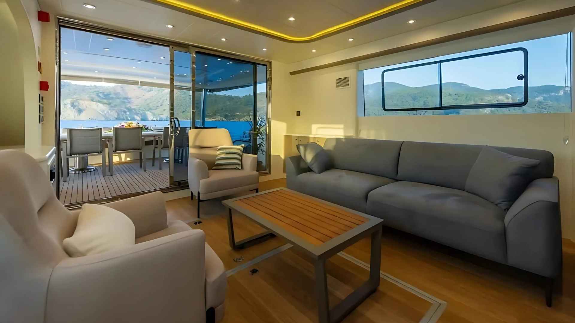 Akdeniz’in Zarif Yüzü: 26 Metrelik Lüks Trawler ile Mavi Yolculuk