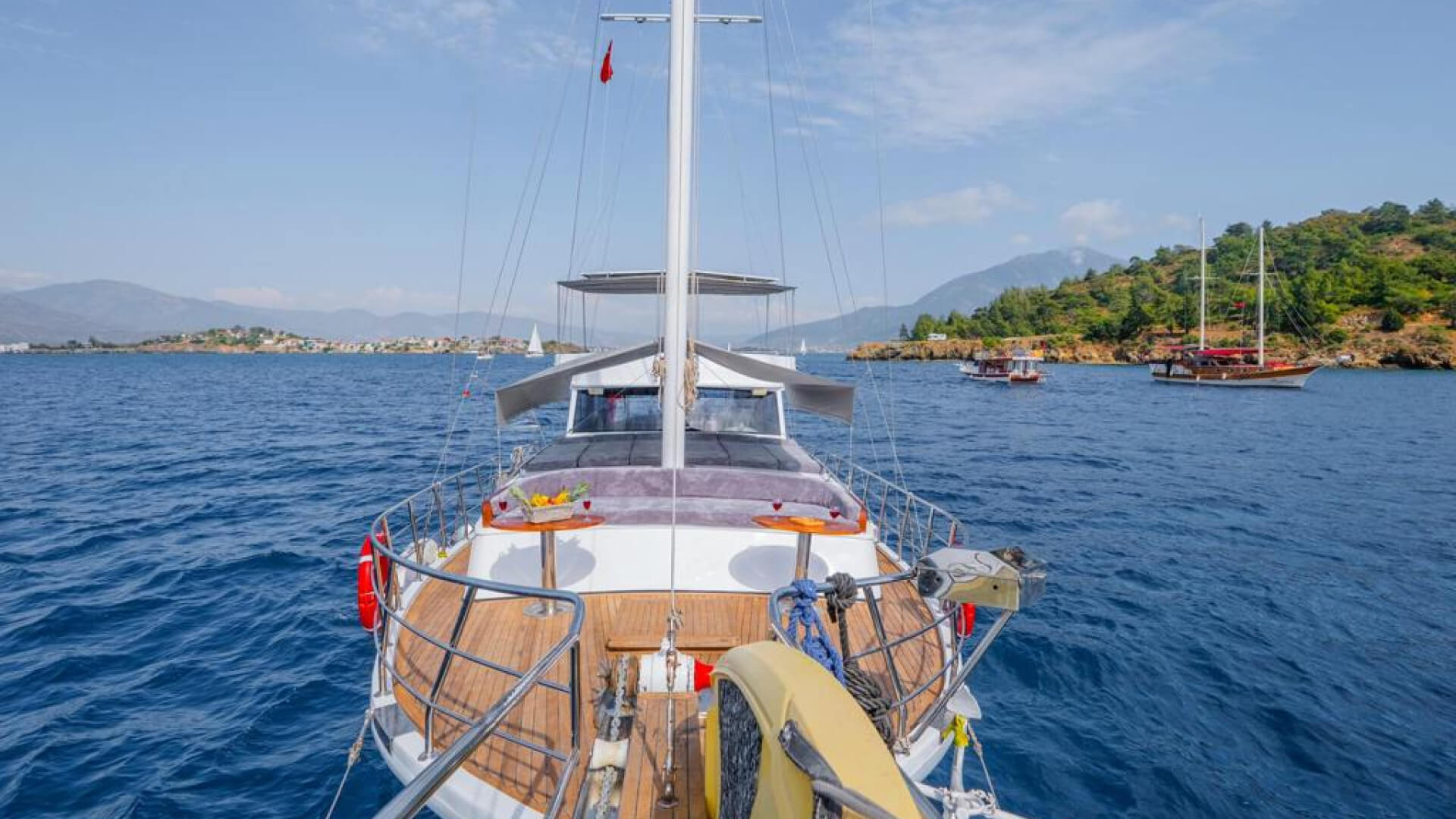 Selimiye ve Bozburun Kalkışlı 3 Kabin 18 Metre Gulet