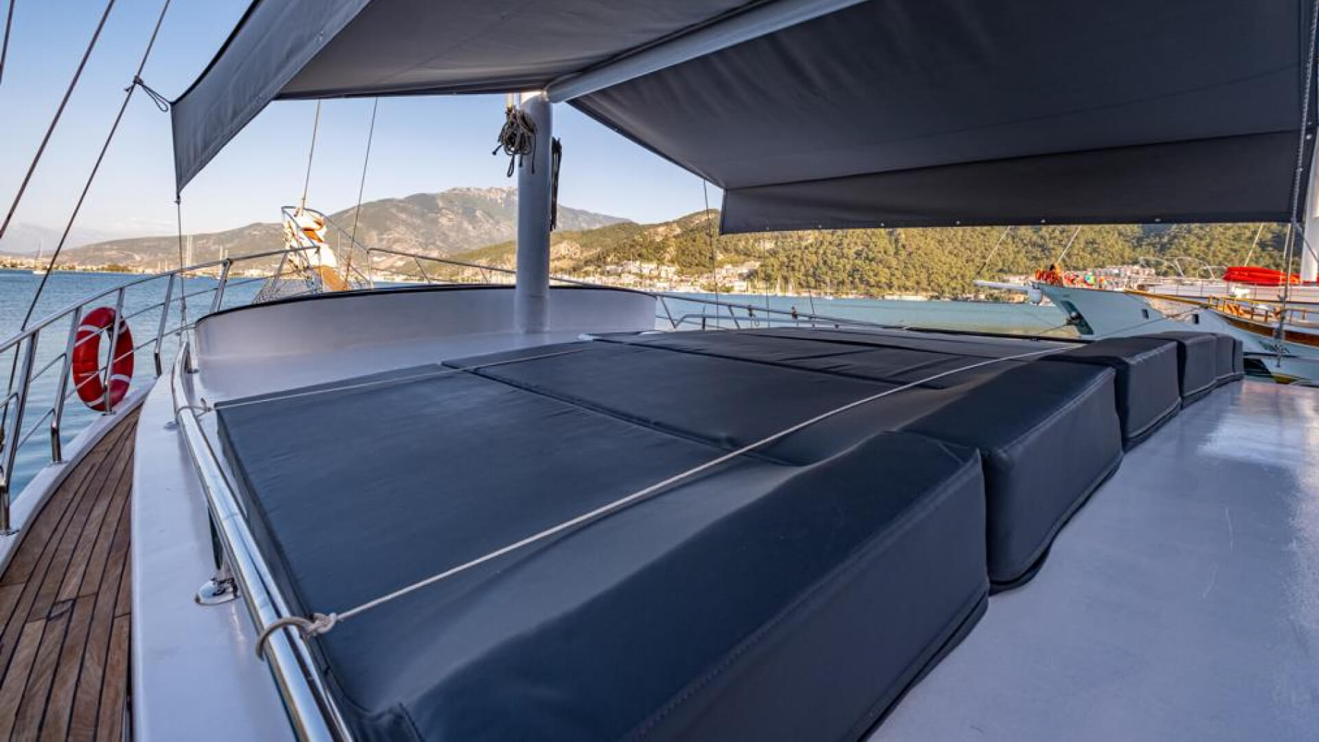 Selimiye ve Bozburun Kalkışlı 3 Kabin 18 Metre Gulet