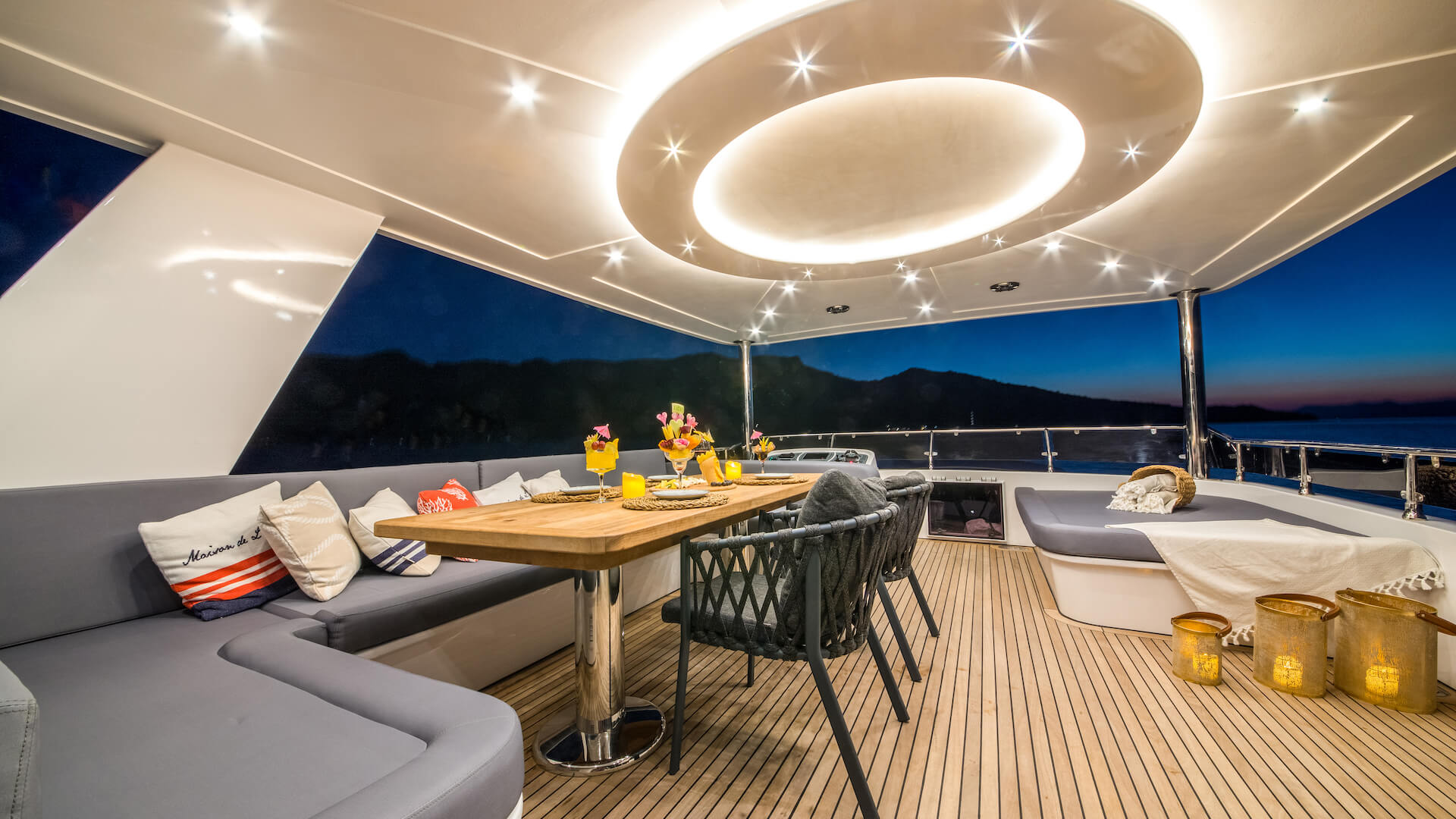 Göcek Delux Trawler 4 Kabin 24 Metre