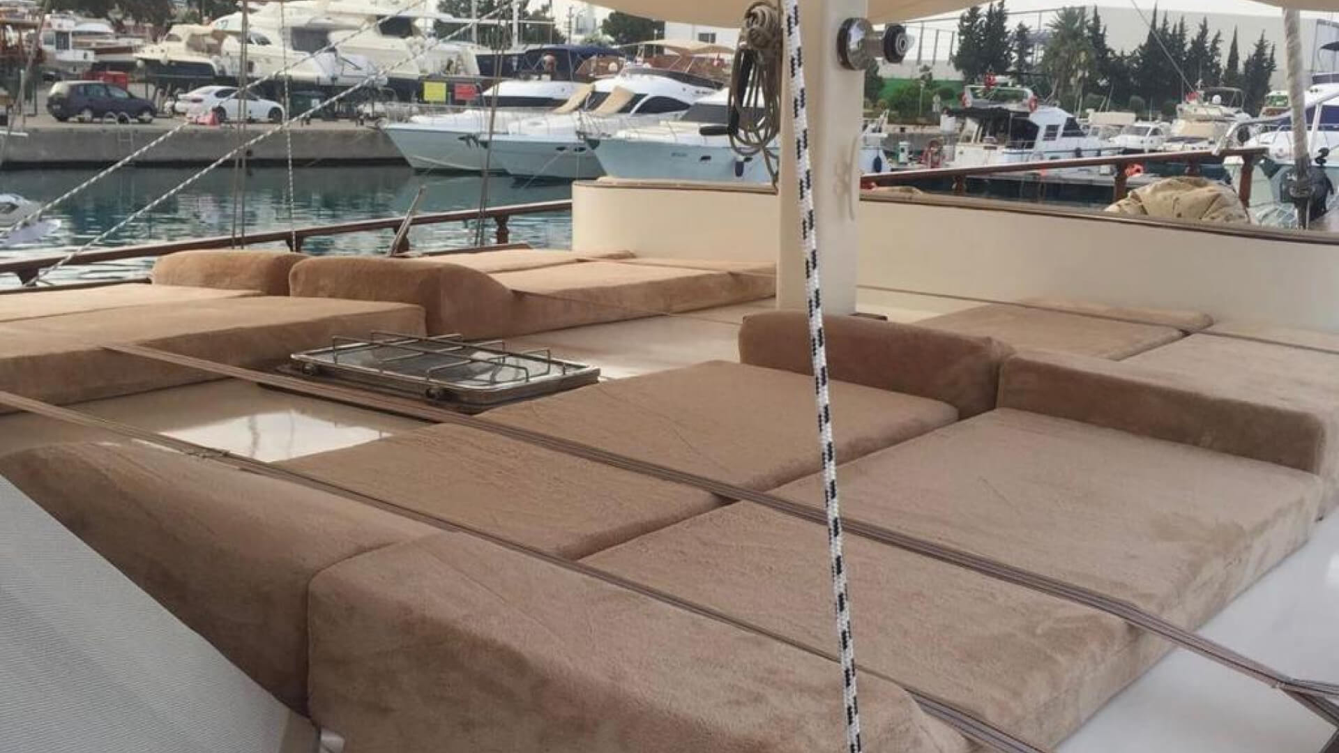 Göcek Standart Konaklamalı Gulet  8 Kişi 22 Metre
