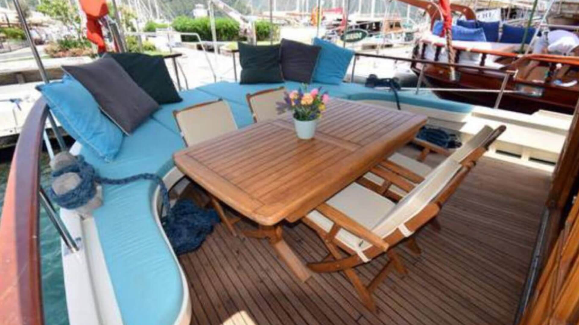 Göcek Standart Konaklamalı Gulet  6 Kişi 19 Metre