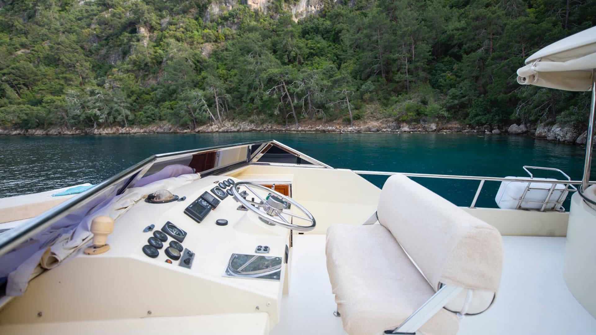 22 Metre Delux 3 Kabin Motoryat Kiralama