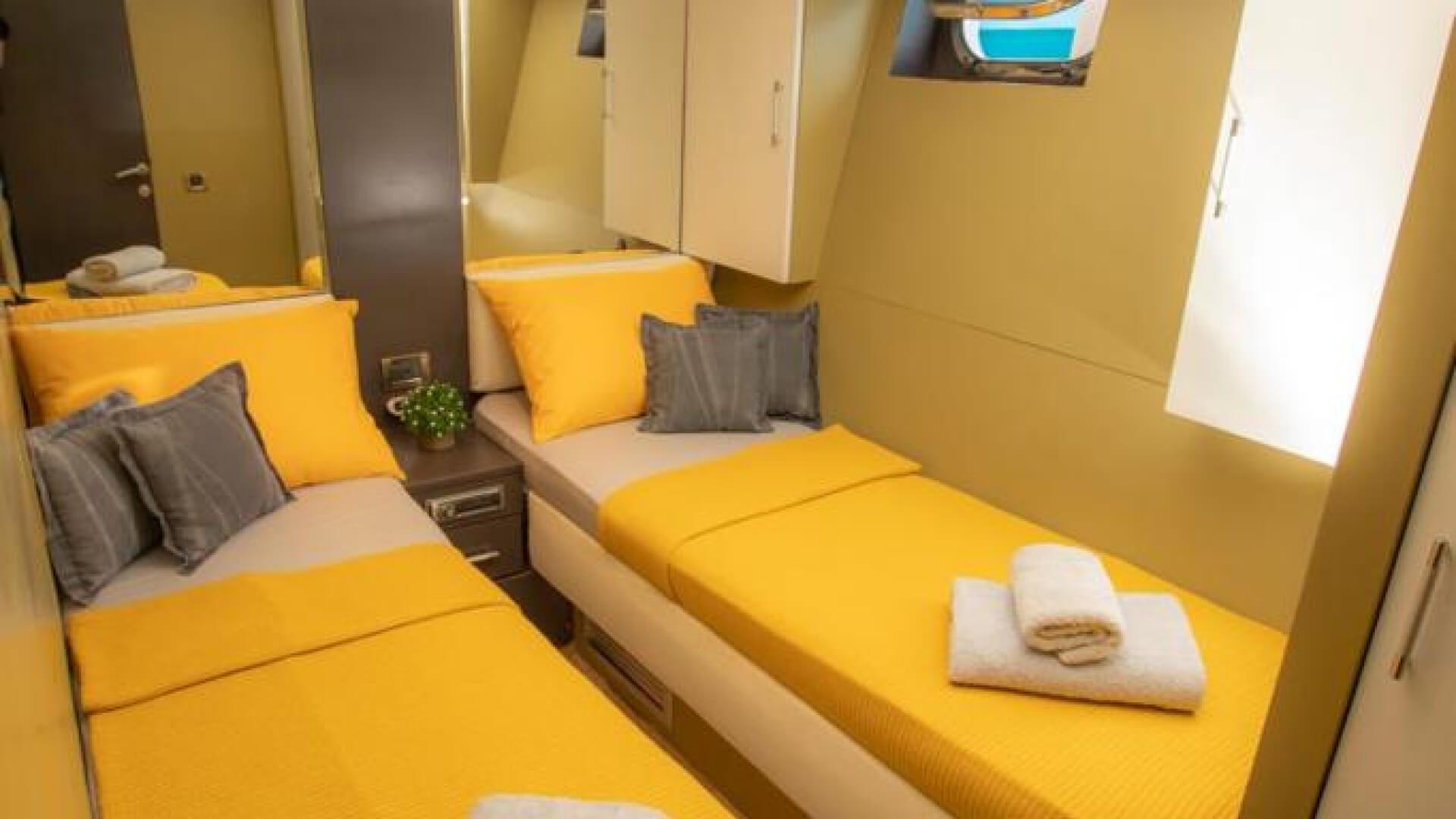 Delux Motoryat Tekne Turu 4 Kabin