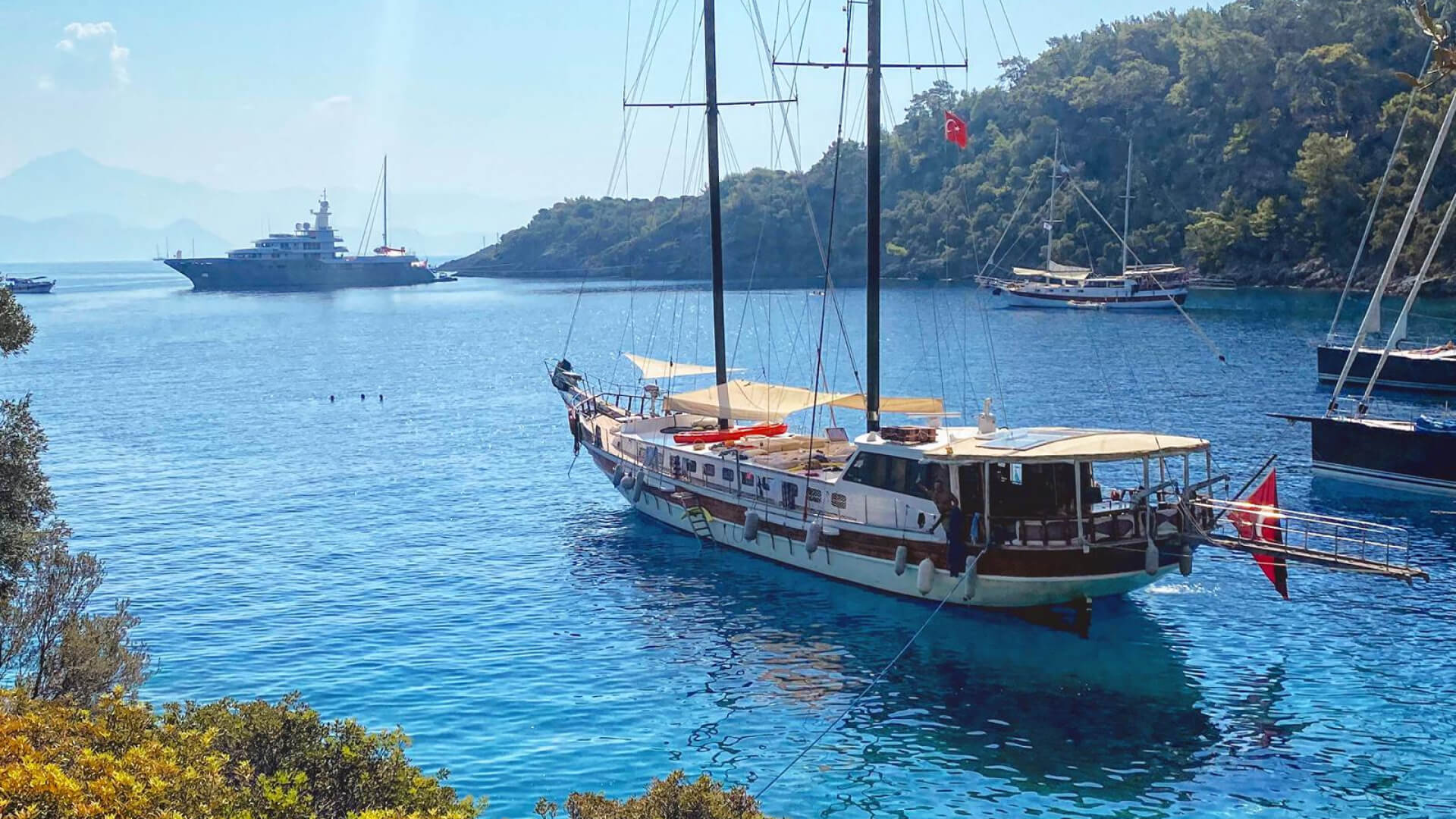 Göcek Mavi Yolculuk Gulet Kiralama  5 Kabin 23 Metre