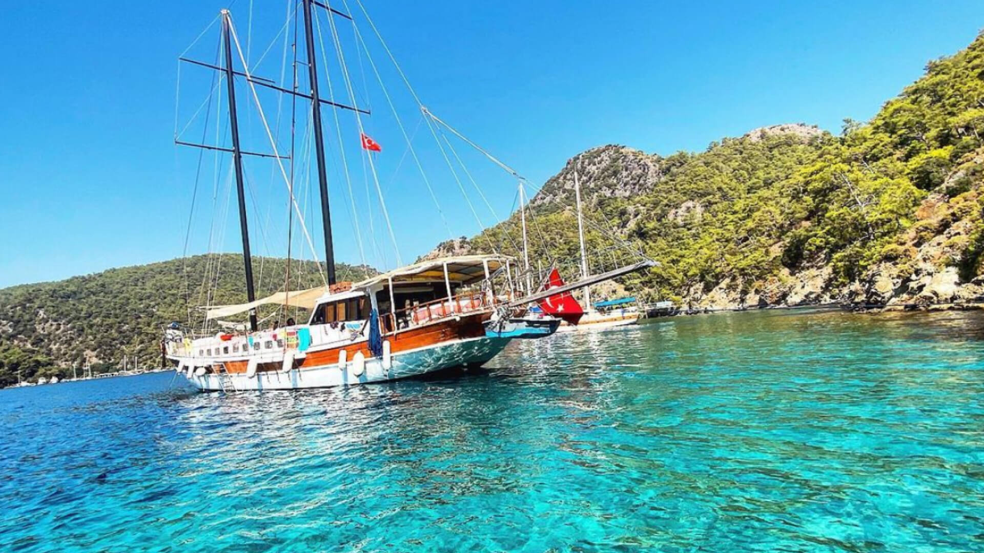 Göcek Mavi Yolculuk Gulet Kiralama  5 Kabin 23 Metre