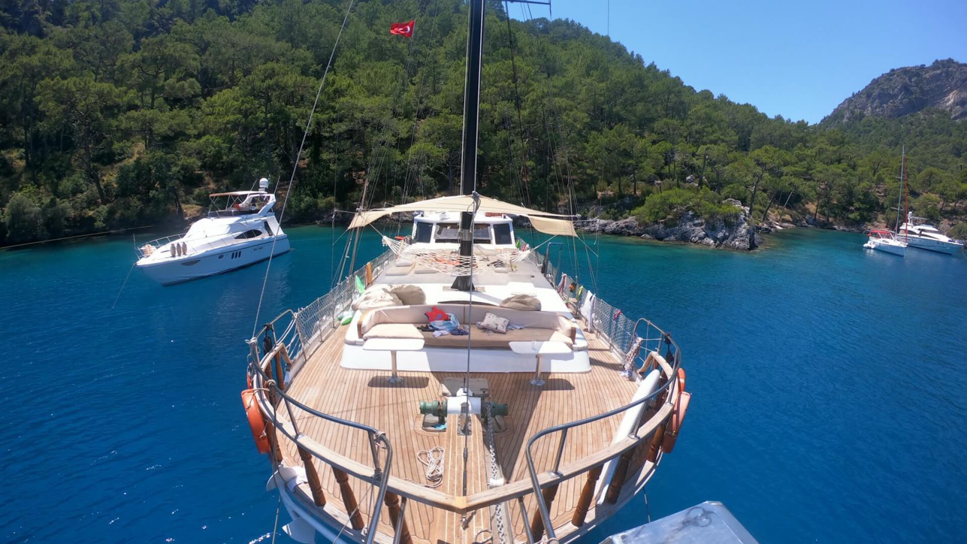 Göcek Mavi Yolculuk Gulet Kiralama  5 Kabin 23 Metre