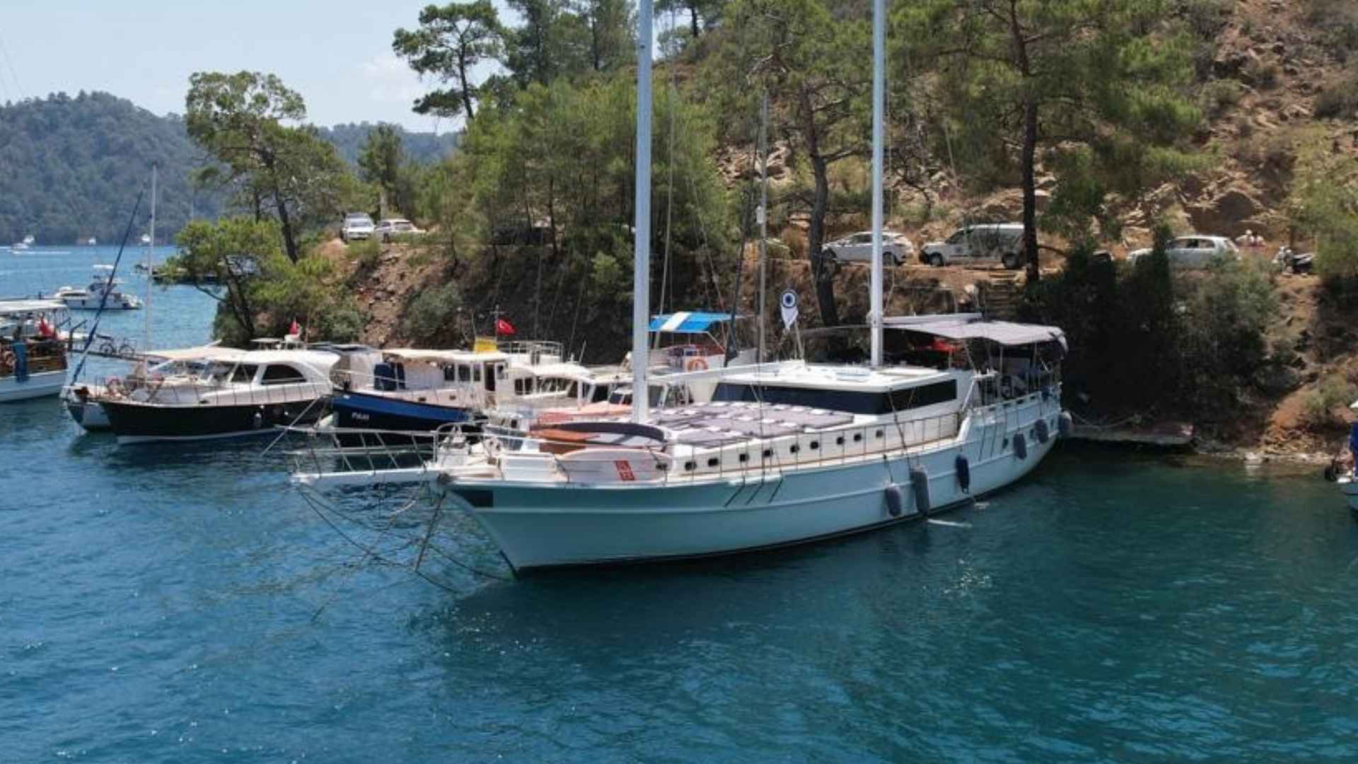 Göcek Koyları Gulet Tekne Tatili 10 Kabin 27 Metre