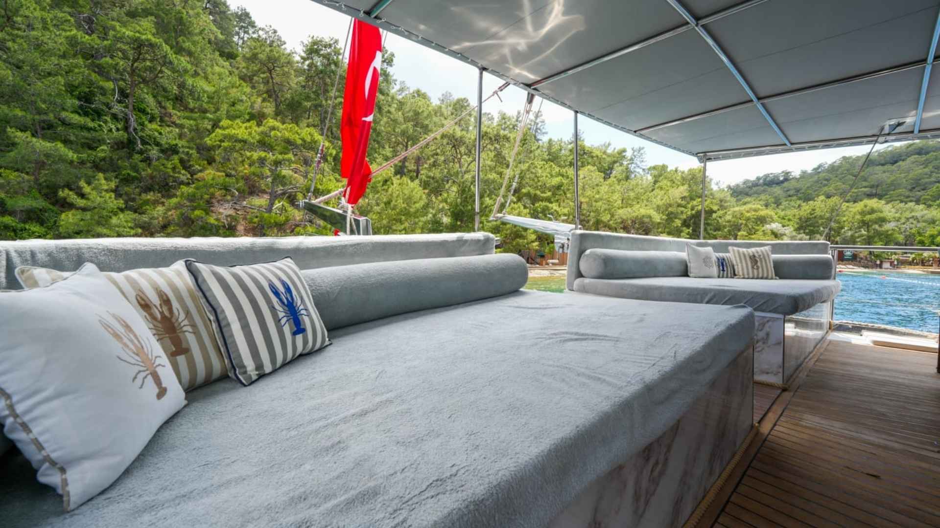 Göcek Koyları Gulet Tekne Tatili 10 Kabin 27 Metre