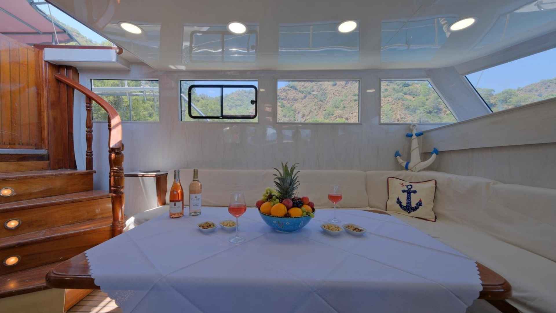 Göcek Koyları Gulet Tekne Tatili 10 Kabin 27 Metre