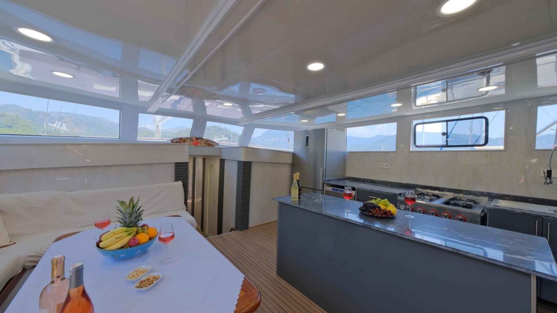 Göcek Koyları Gulet Tekne Tatili 10 Kabin 27 Metre