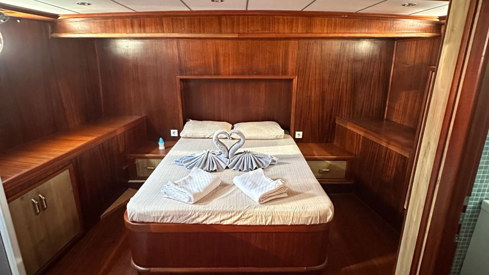 Sahibinden Göcek kiralık Tekne Tatili 5 Kabin 20 Metre