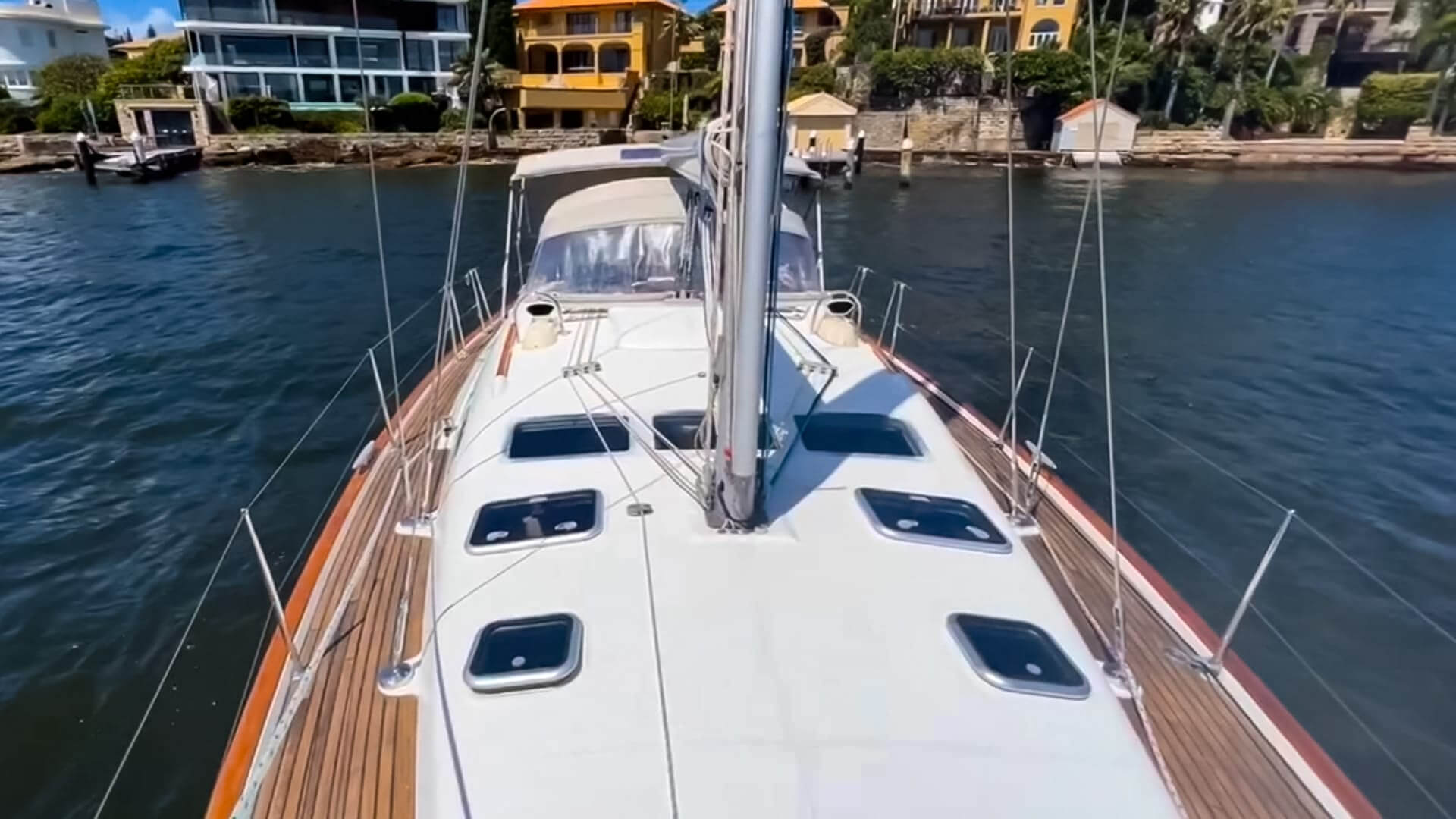 Kiralık Beneteau Ocianis Clipper 423 Göcek 3 Kabin 13 Metre