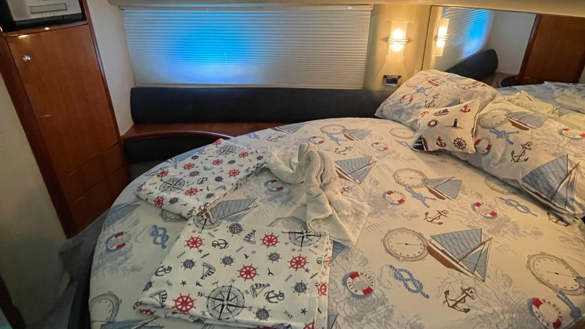 Azimut 42 Lüx Motoryat Kiralama Göcek 14 M