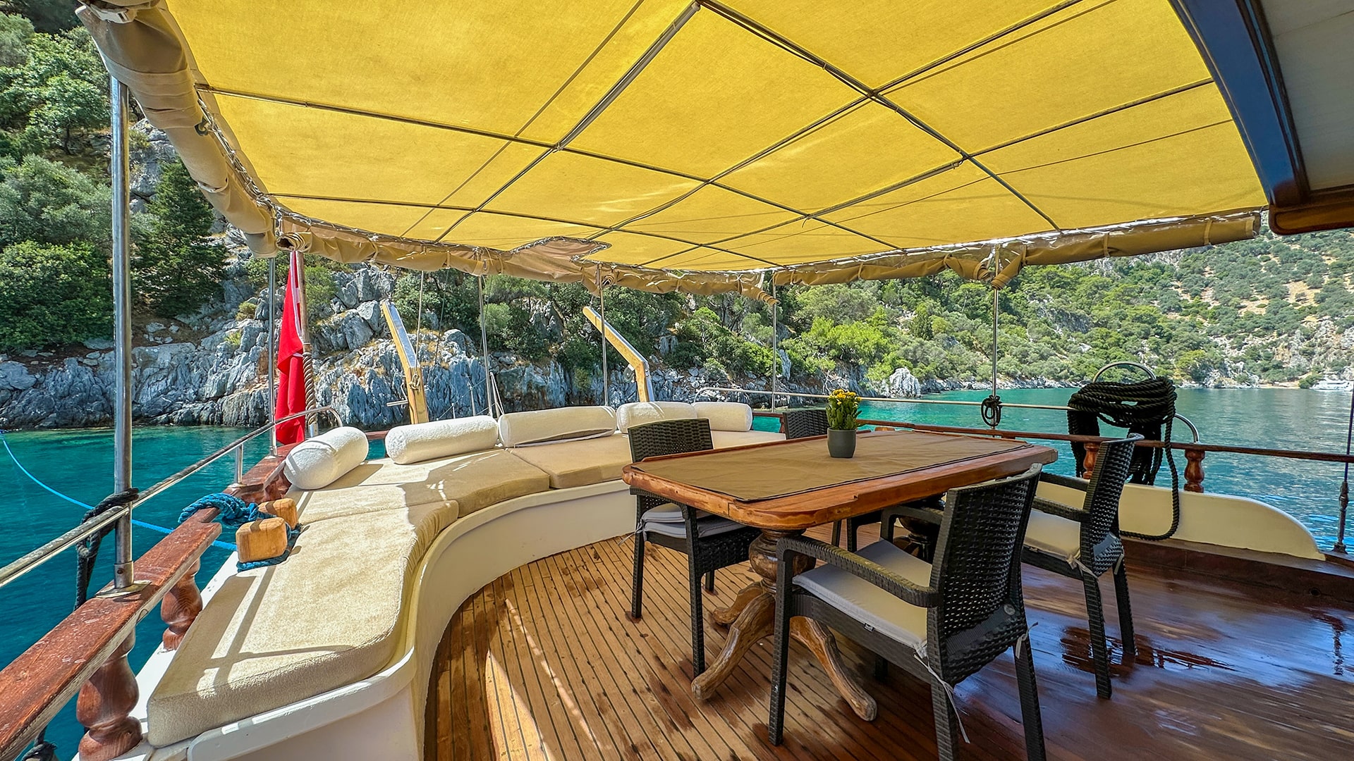 Fethiye Göcek Standart Plus Kiralık Gulet 3 Kabin 17 Metre