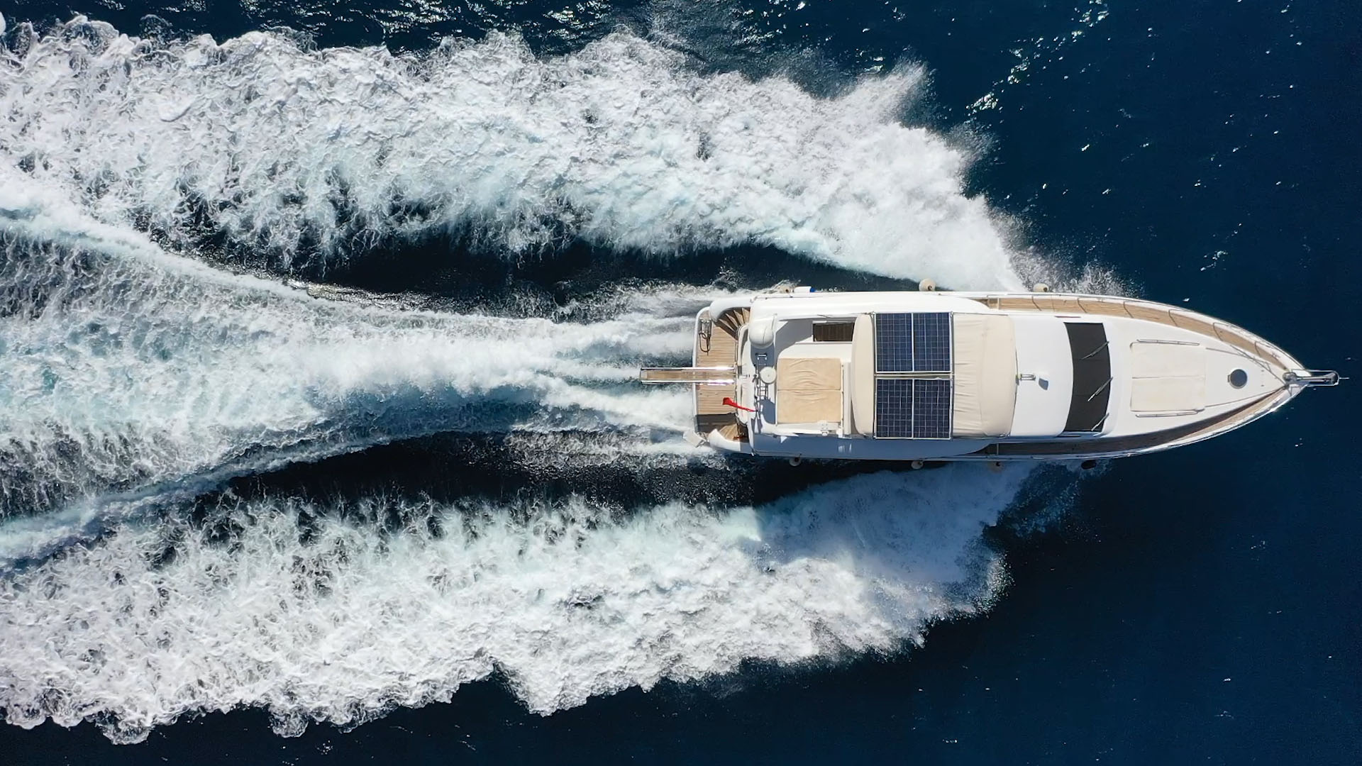 Golden Life Motoryat 4 Kabin 8 kişilik Göcek Fethiye Motoryat Kiralama