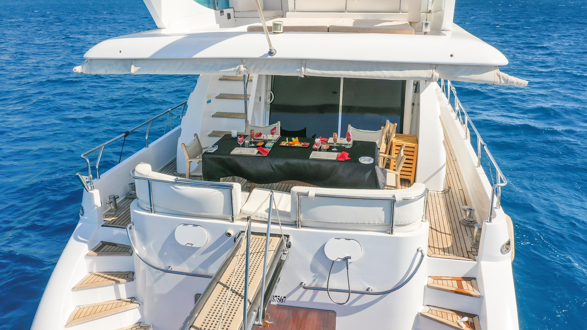 Golden Life Motoryat 4 Kabin 8 kişilik Göcek Fethiye Motoryat Kiralama