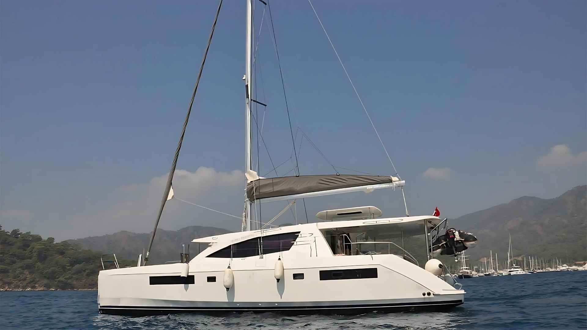 2013 Model Leopard 48 Kiralık Katamaran – Göcek’in Turkuaz Sularında Unutulmaz Bir Tatil