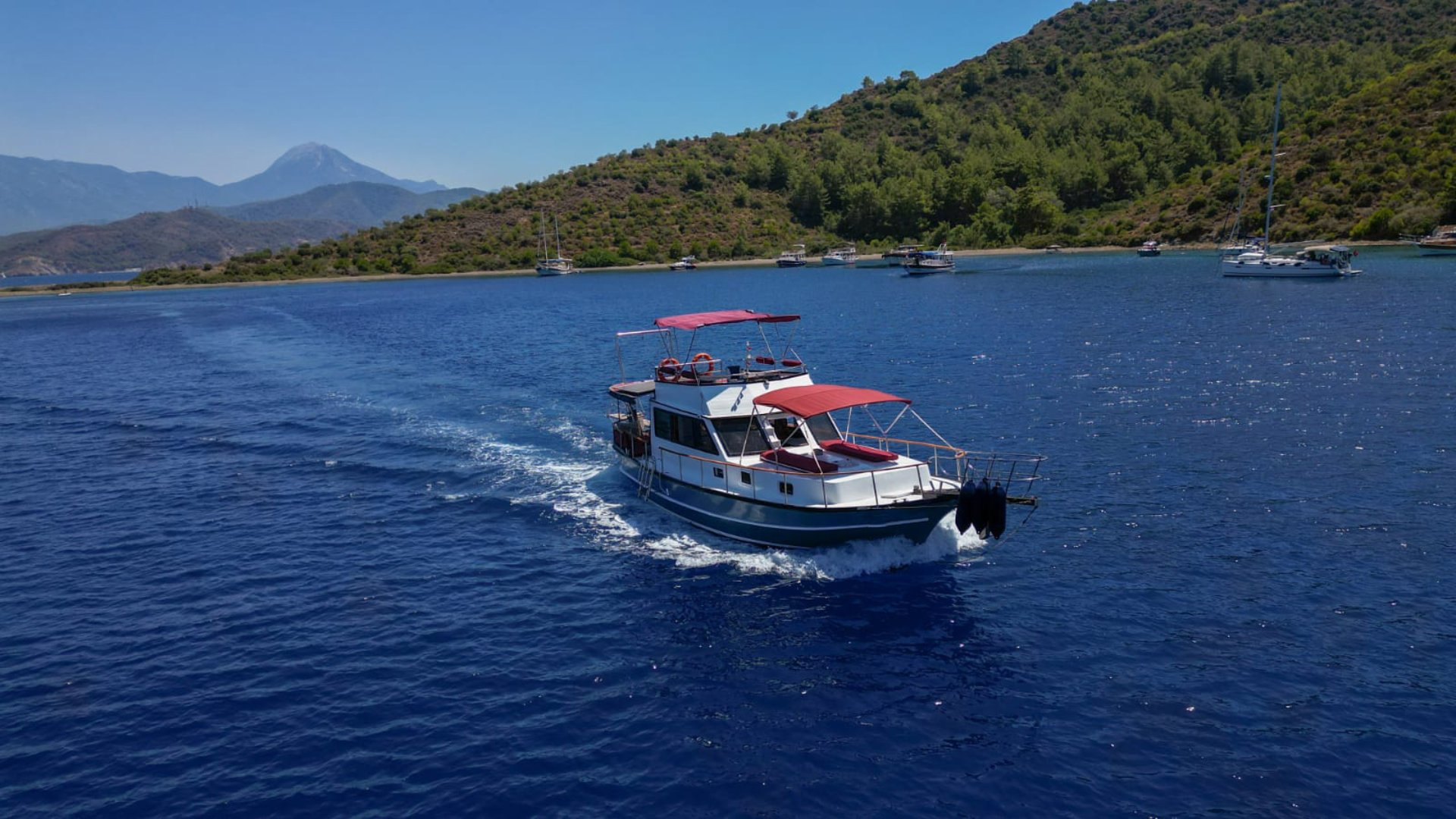 Fethiye Göcek Kiralık Gulet 2023 Refit 2 Kabin 13 Metre
