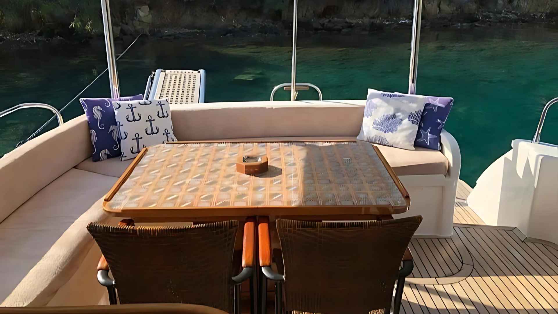 Göcek Özel Yat Kiralama Mavi Yolculuk