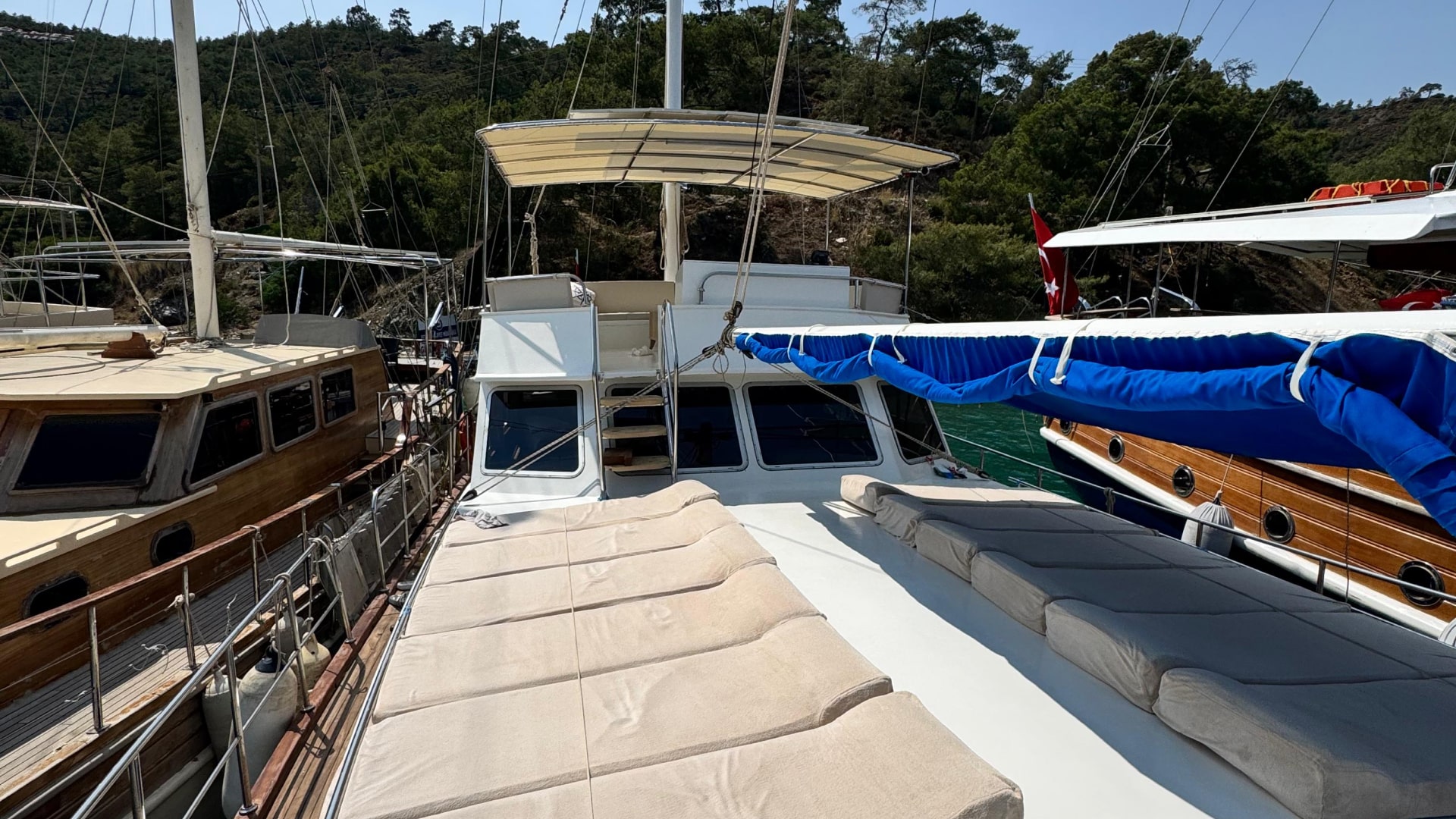 Göcek Ekonomik Tekne Kiralama 6 Kabin 24 Metre