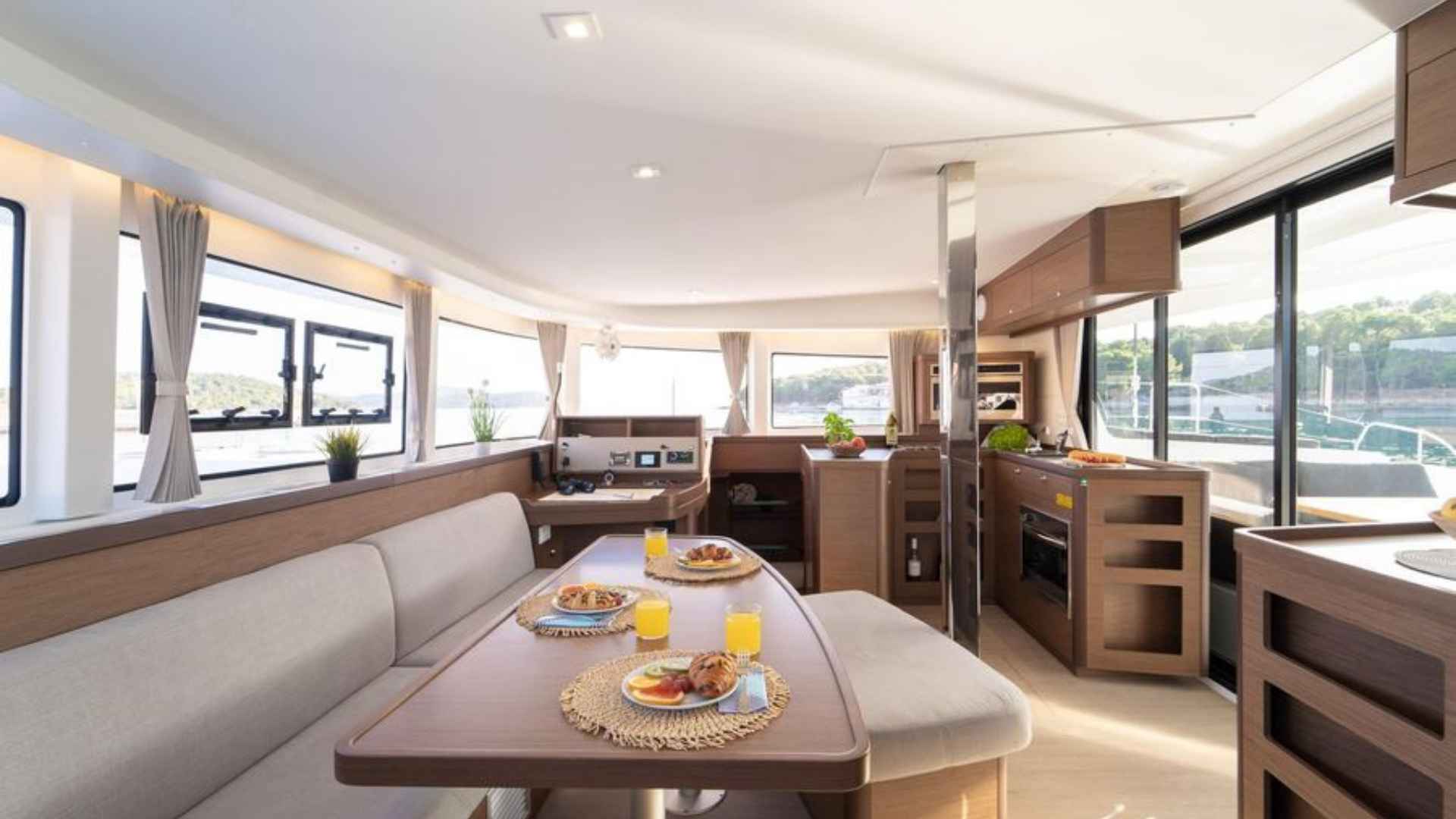 Lagoon 42 – Göcek’te Lüks Katamaran Kiralama Deneyimi
