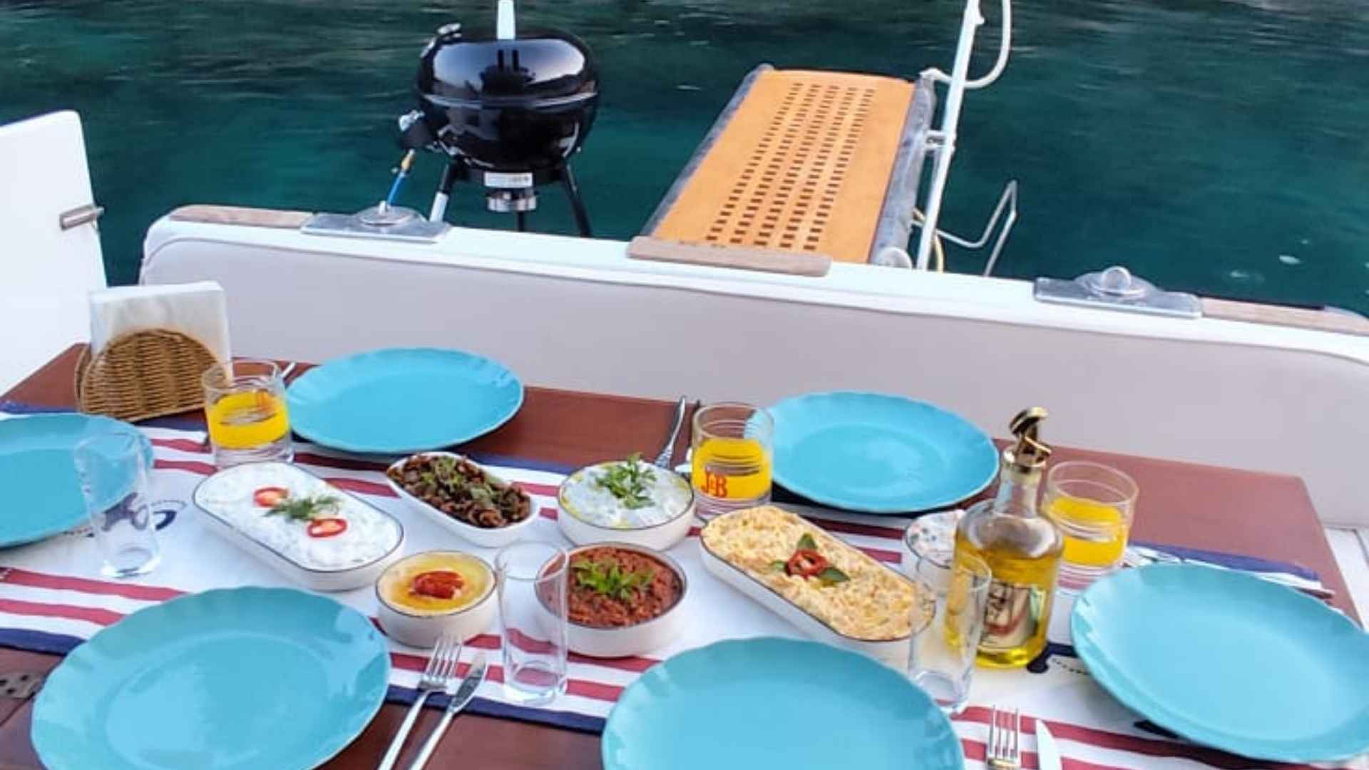 2 Kabin Lüks Motoryat | Aile ve Arkadaş Grupları İçin İdeal