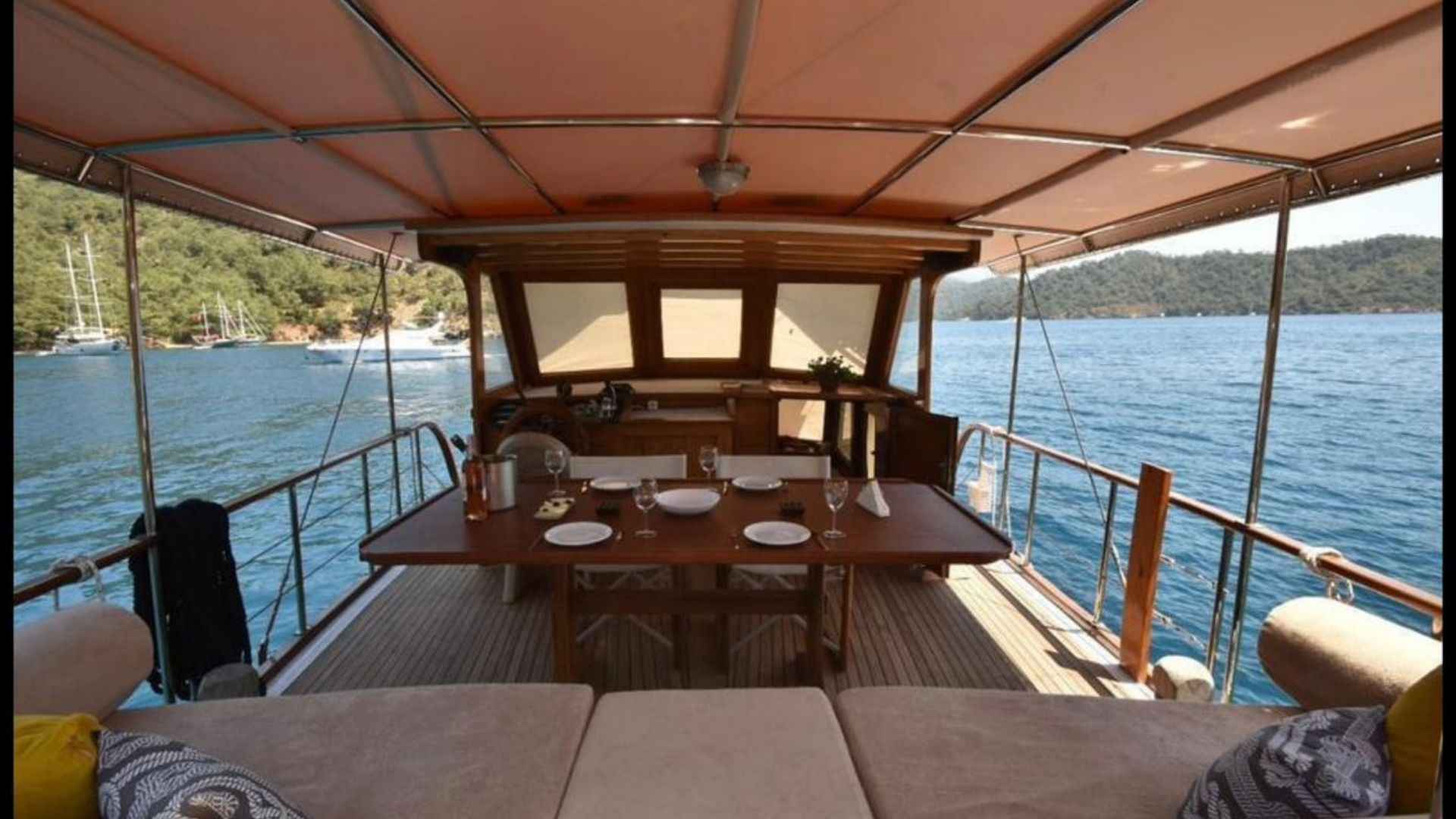 Göcek – Fethiye – Ölüdeniz Koylarında 2024 Refitli Konforlu Gulet Deneyimi