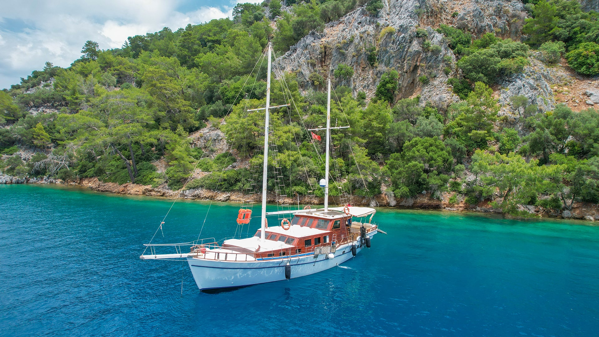 Fethiye Göcek Standart Plus Kiralık Gulet 3 Kabin 17 Metre