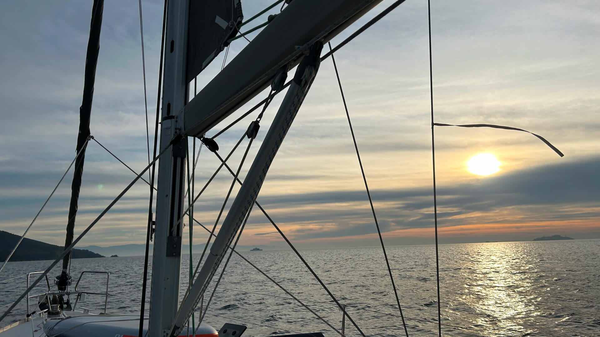 Jeanneau Sun Oddyssey 46 Göcek ve Yunan Adaları Yelken Keyfi