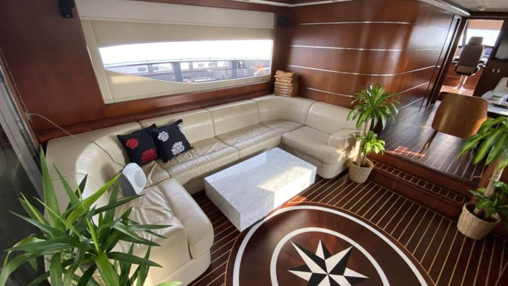 Delux Motoryat Boğaz Turu 4 Kabin 26 Metre
