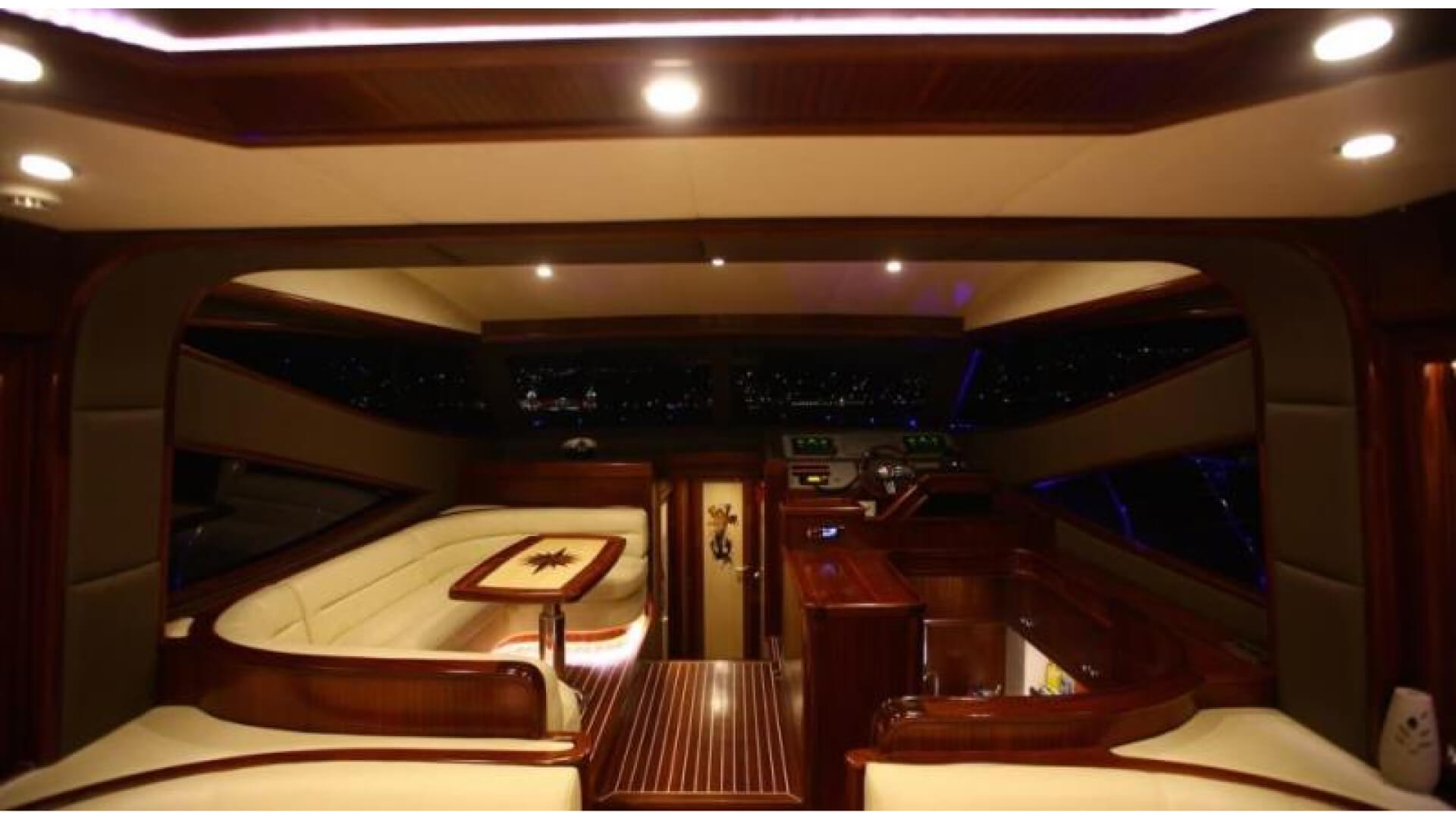 Delux Motoryat Boğaz Turu 3 Kabin 18 Metre