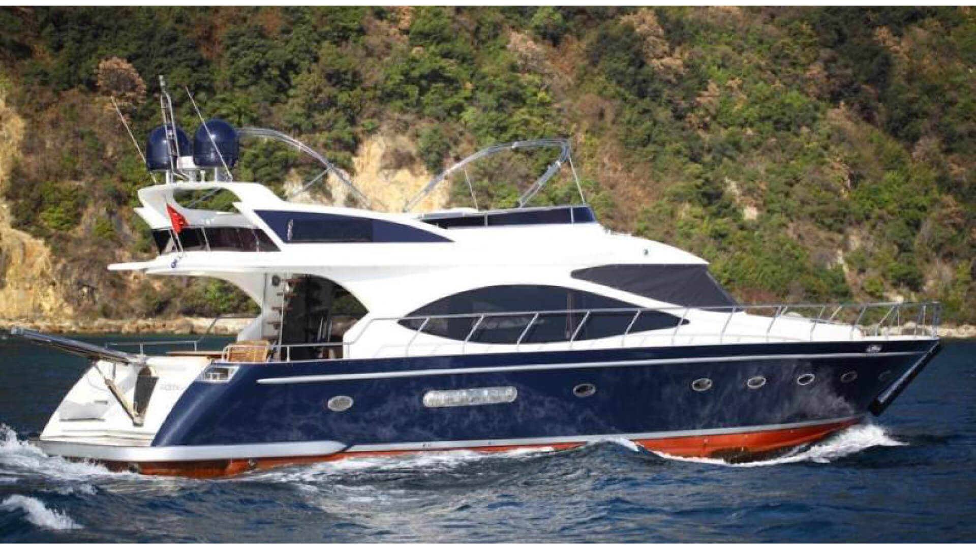 Delux Motoryat Boğaz Turu 3 Kabin 18 Metre