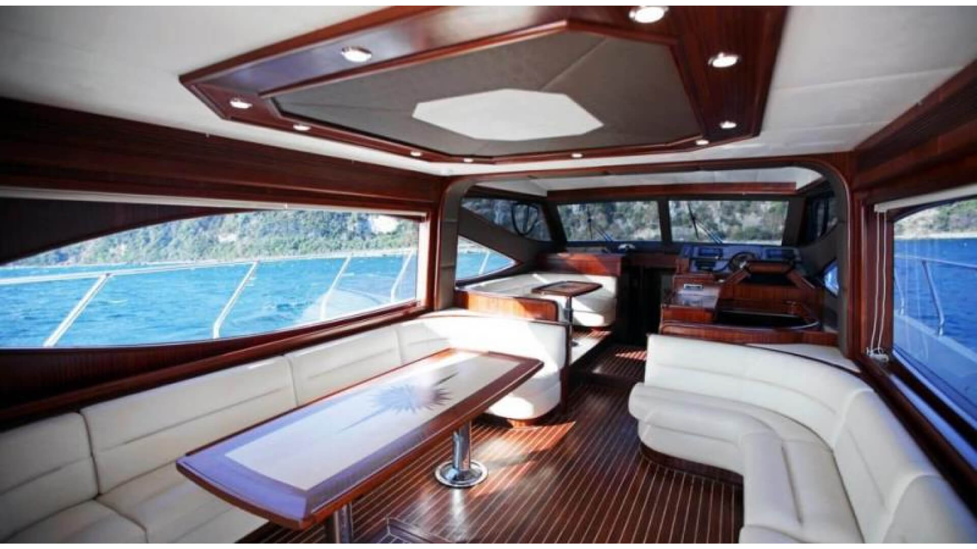 Delux Motoryat Boğaz Turu 3 Kabin 18 Metre