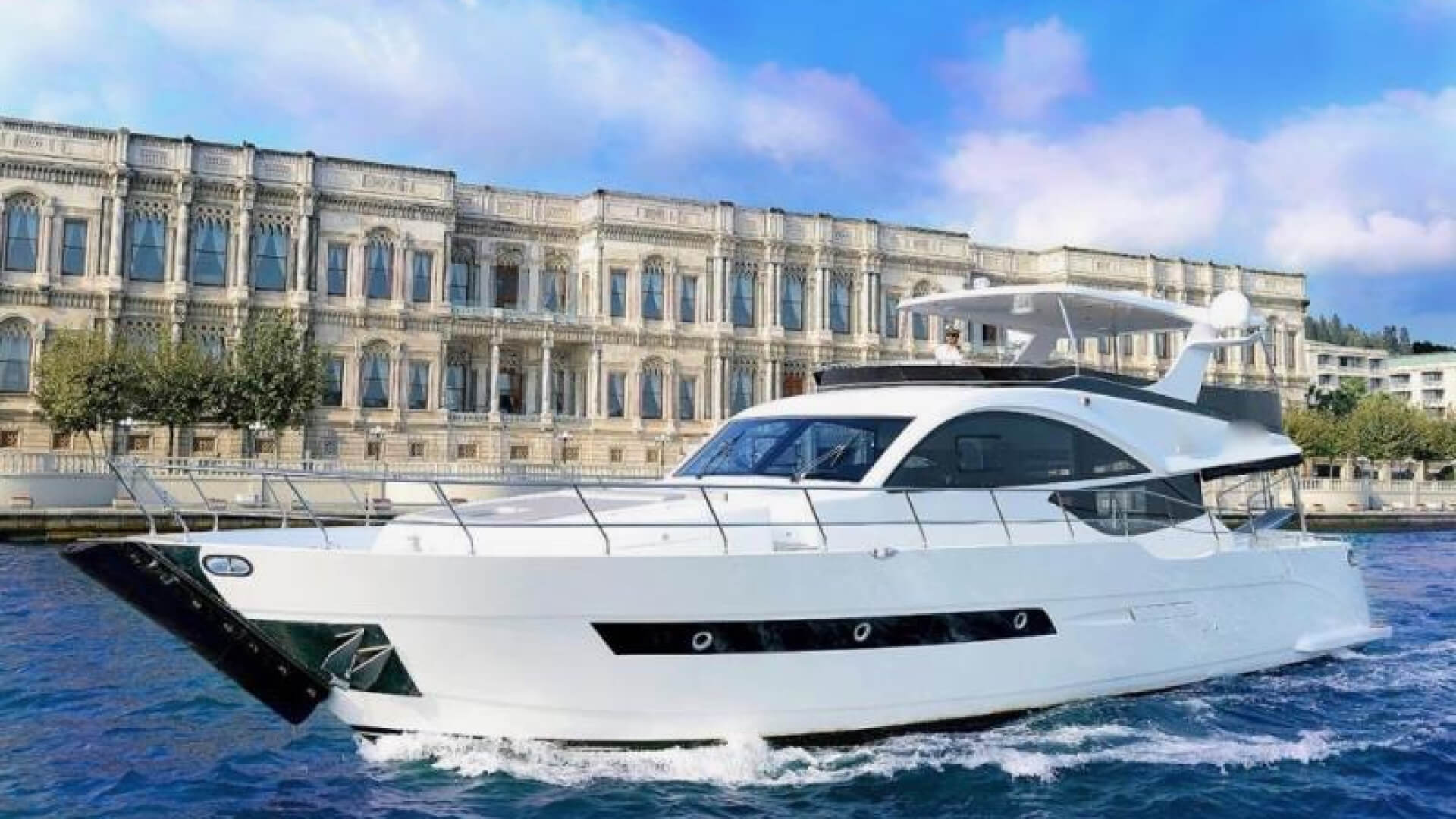 Delux Motoryat Boğaz Turu 1 Kabin 22 Metre