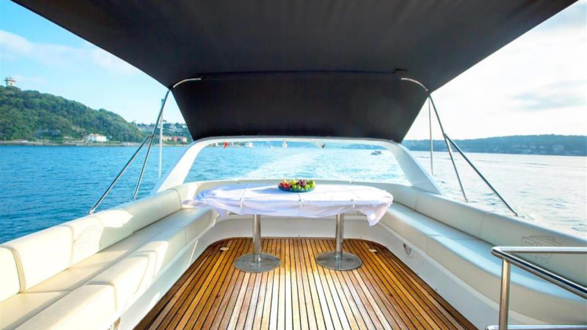 Delux Motoryat Boğaz Turu 1 Kabin 21 Metre