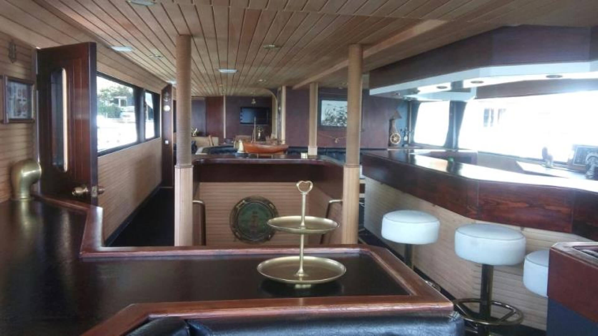 Saatlik Davet teknesi Kiralama 80 Kişilik 34 Metre