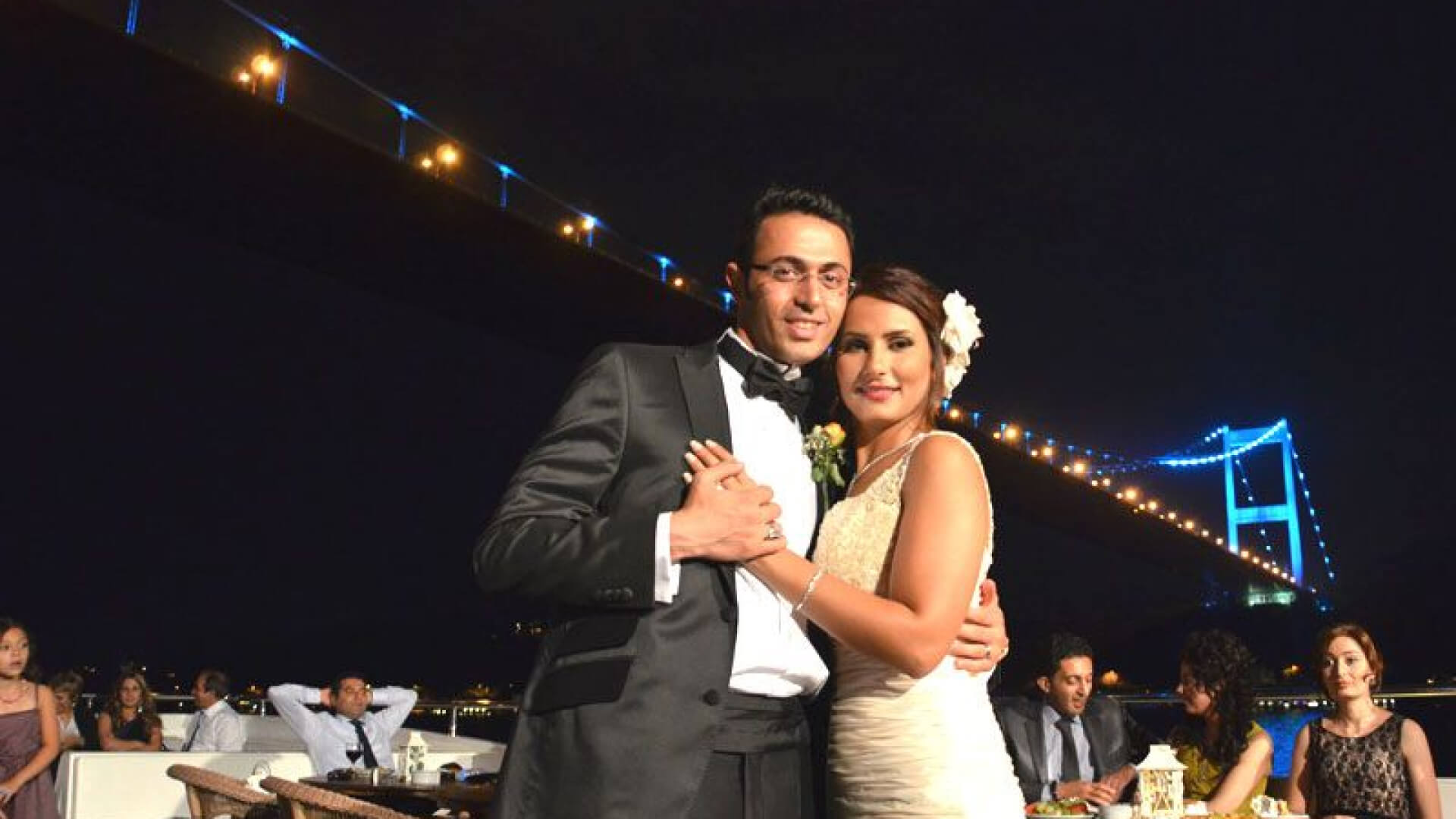 Saatlik Tekne Kiralama 450 Kişilik 40 Metre