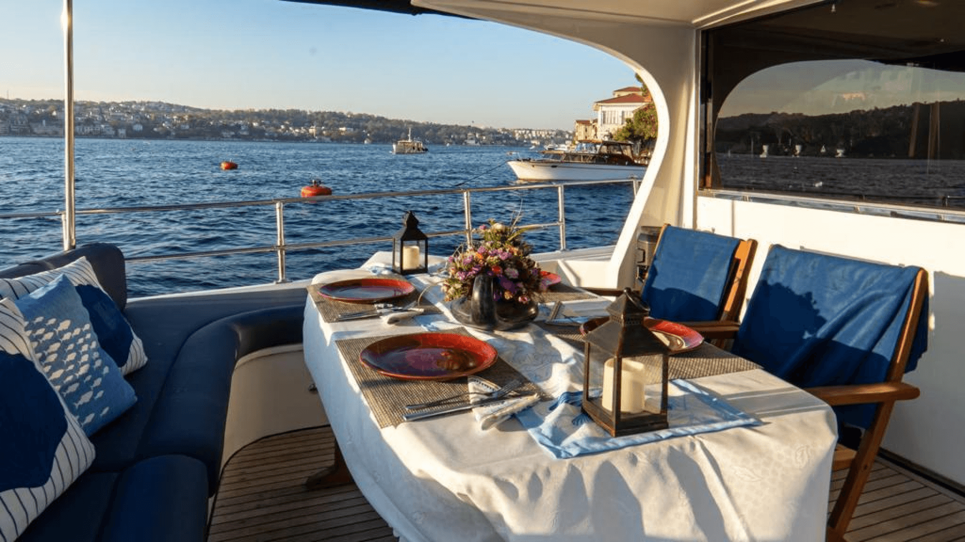 Saatlik Motoryat Kiralama 12 Kişilik 17 Metre
