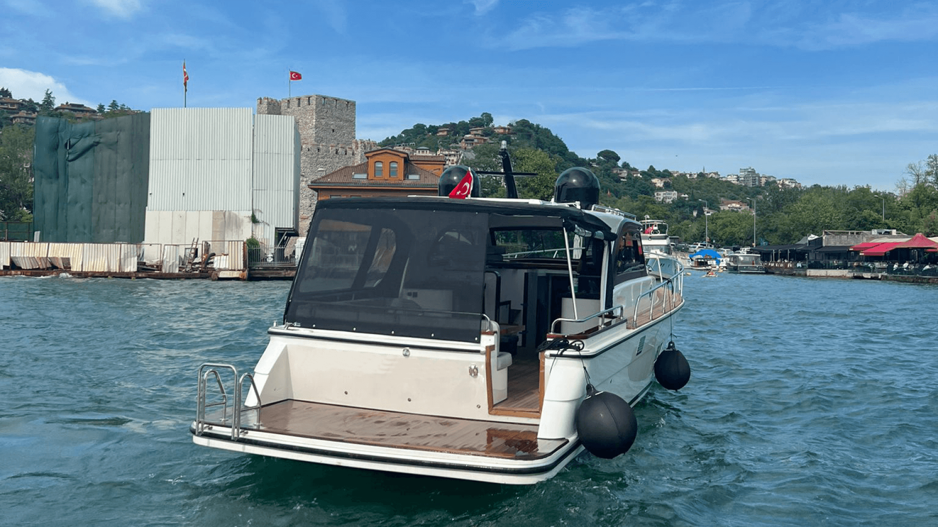 Saatlik Motoryat Kiralama 10 Kişilik 12 Metre