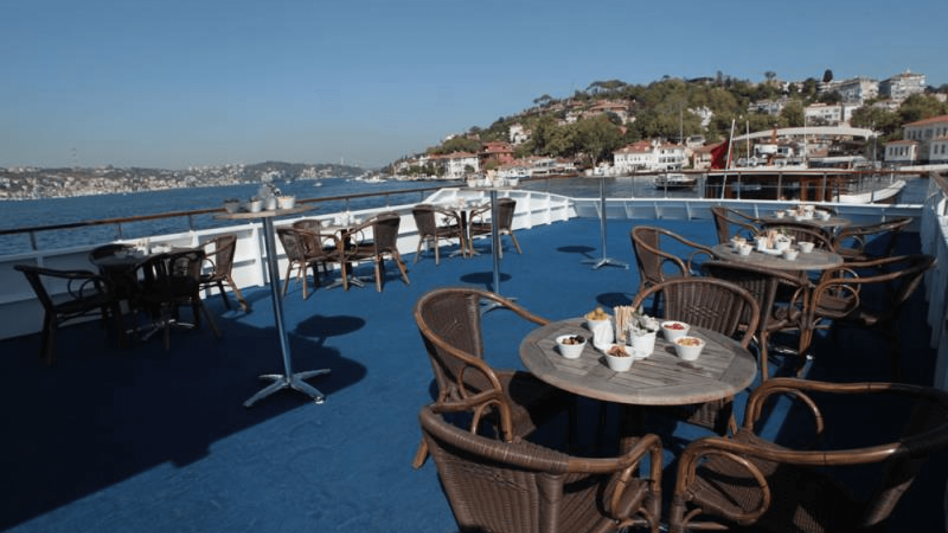 Saatlik Davet Teknesi 100 Kişilik 32 Metre 