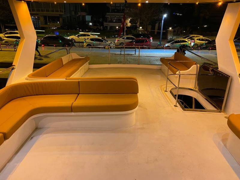 İstanbul Boğaz Turu Motoryat Kiralama 34 Kişilik  22 Metre 